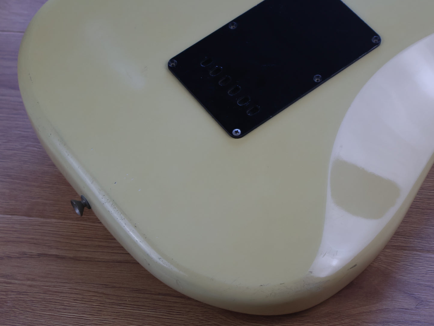 1985 Tokai Japan SS-40 Silver Star Stratocaster (Vintage White)