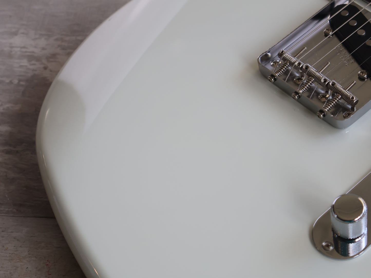 2021 Fender Japan Limited Edition Offset Telecaster (Vintage White)