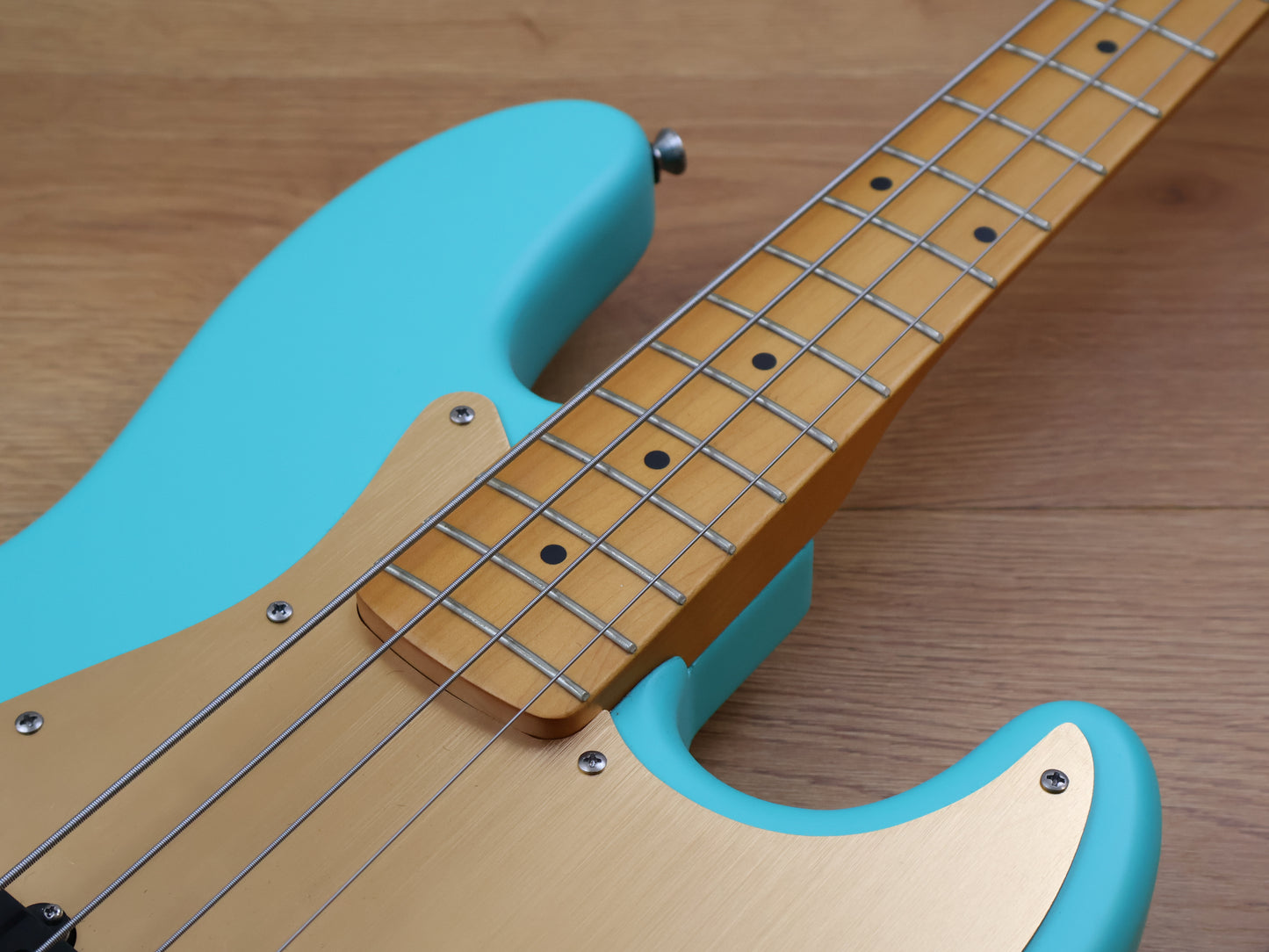 2022 Squier (by Fender) 40th Anniversary Jazz Bass