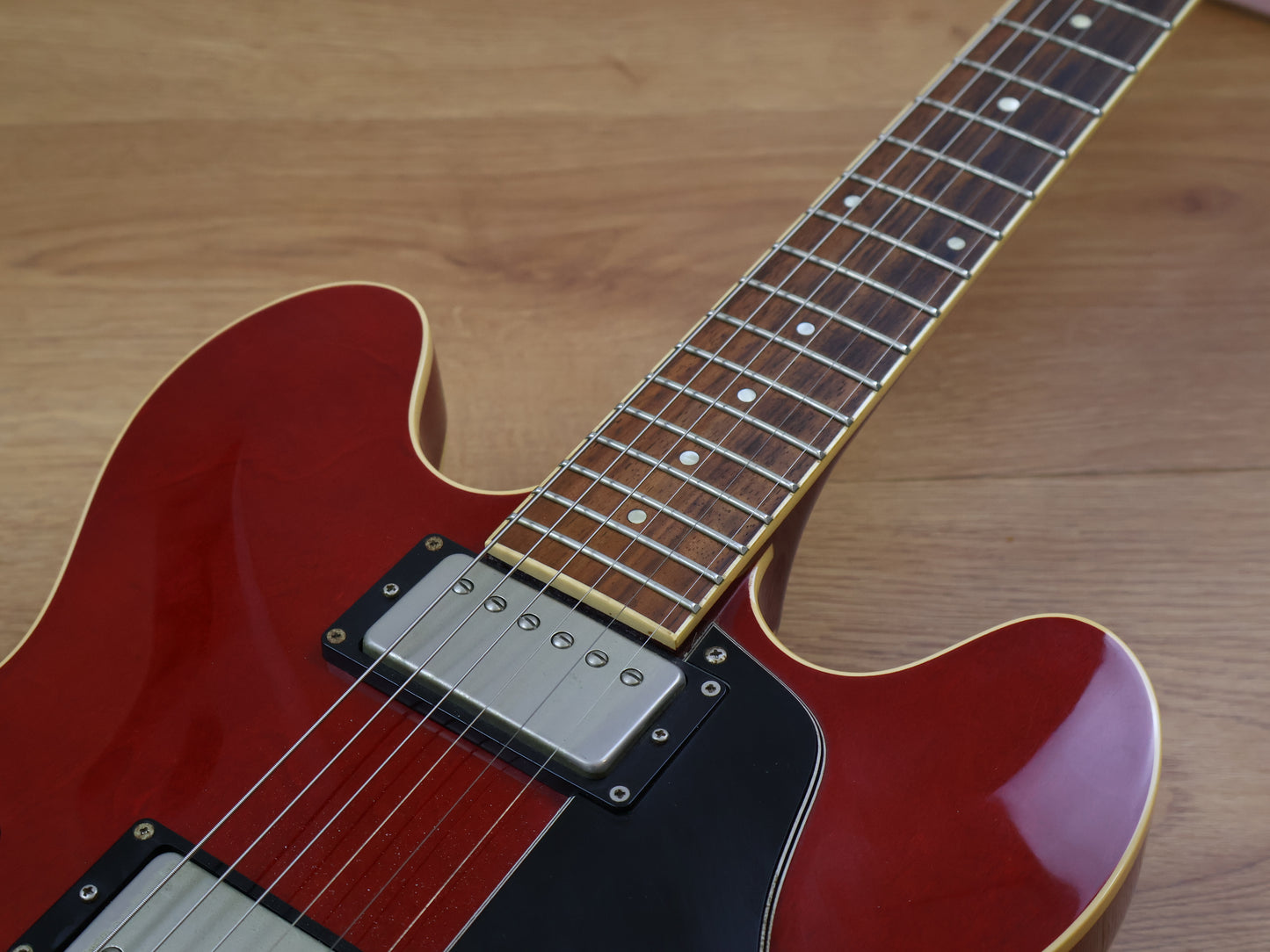 2000 Epiphone Japan ES-335 Semi Hollowbody (Cherry Red)