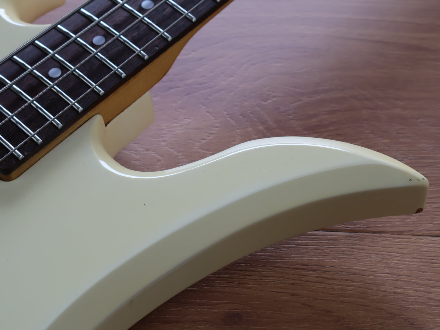 1987 BC Rich Japan NJ Series MB-20 Mockingbird Bass w/Varitone (Vintage White)