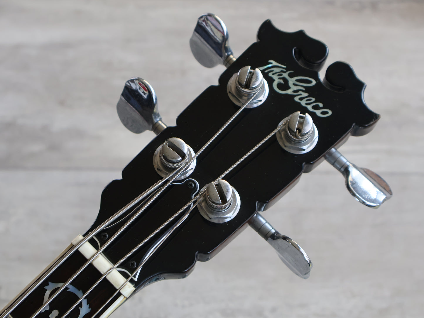 1975 Greco SB-850 Suzi Quatro Thunderbird Bass (Brown Sunburst)