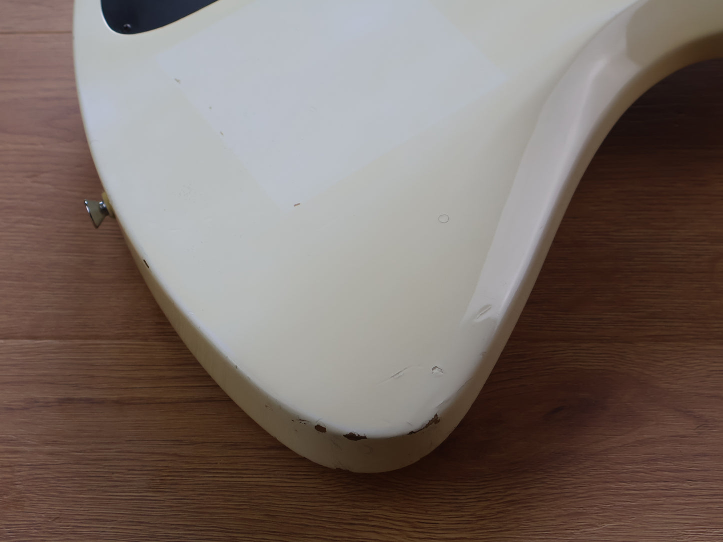 1987 BC Rich Japan NJ Series MB-20 Mockingbird Bass w/Varitone (Vintage White)