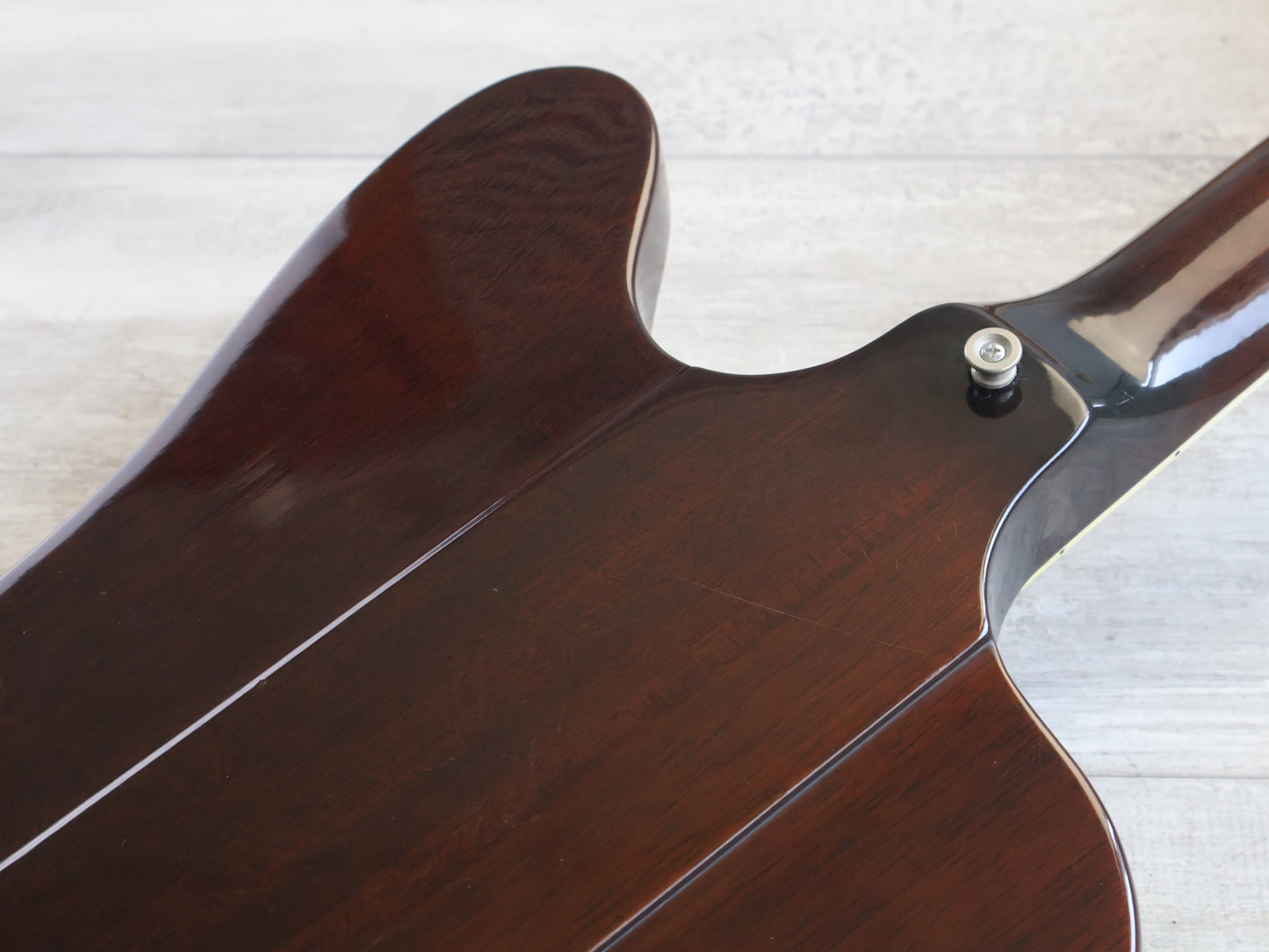 1975 Greco SB-850 Suzi Quatro Thunderbird Bass (Brown Sunburst)