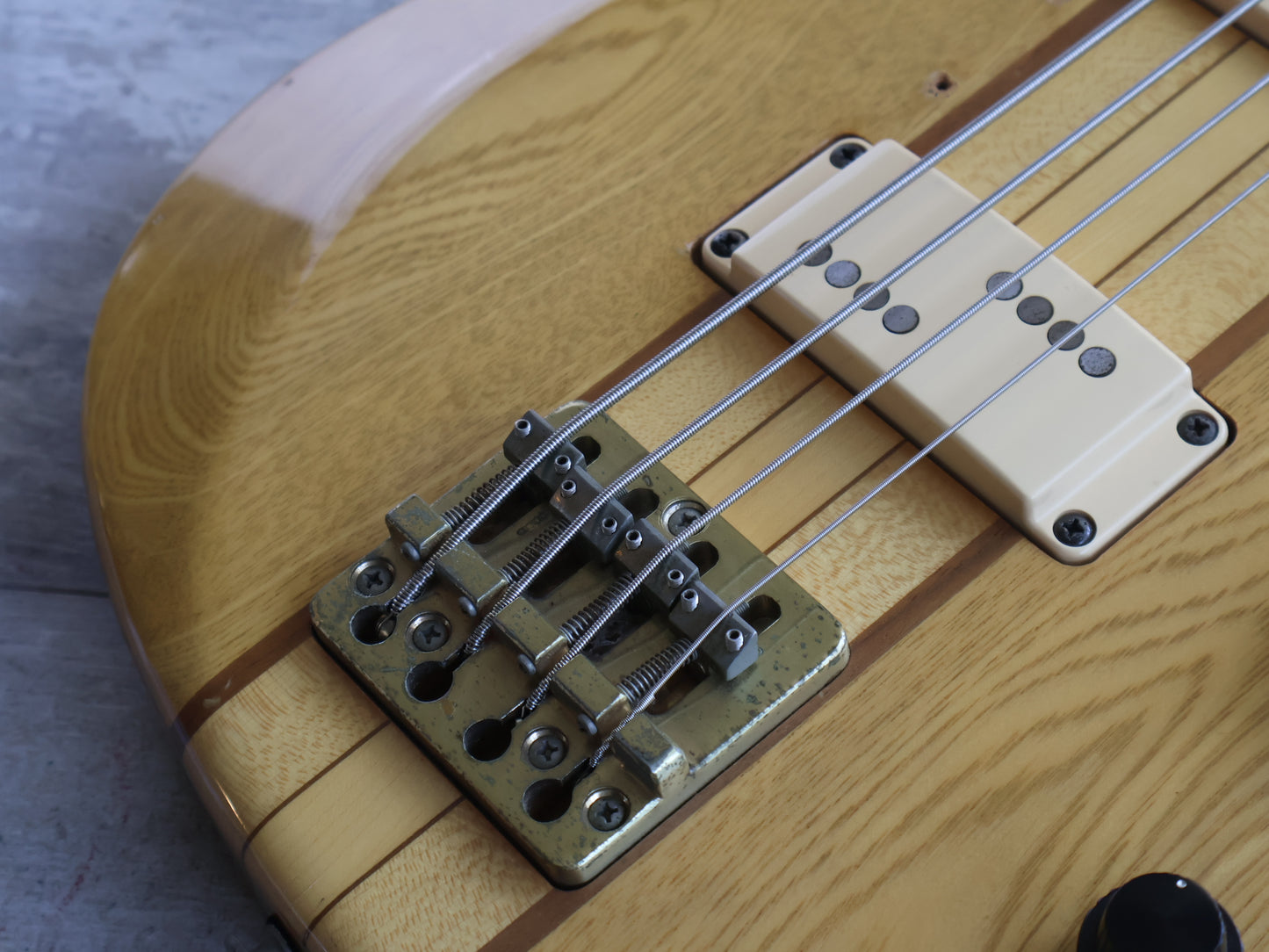 1979 Aria Pro II TSB-650 Tri-Sound Series Neckthrough Bass (Natural)