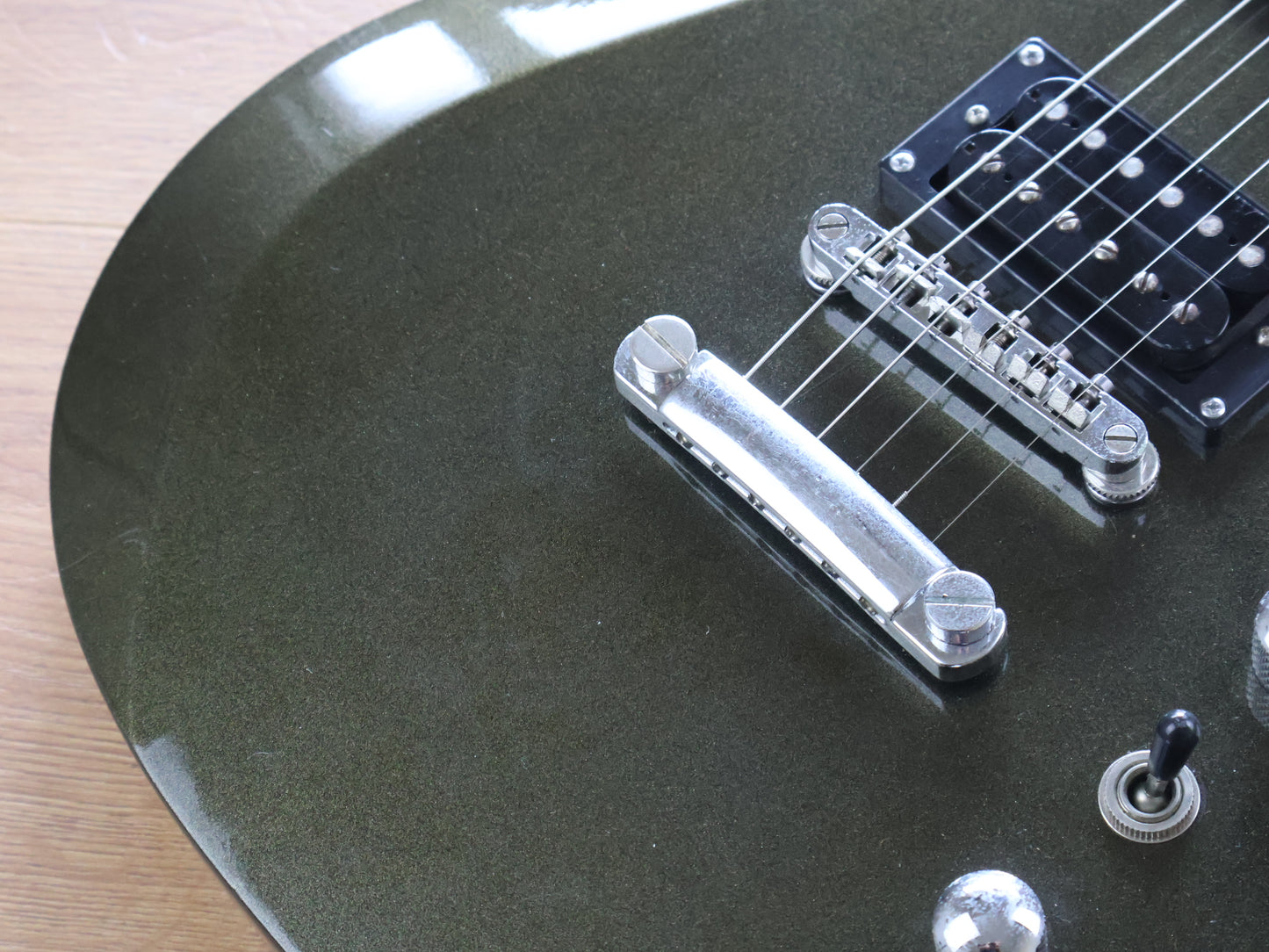 2000's BC Rich Eagle (Black/Gold Metallic)