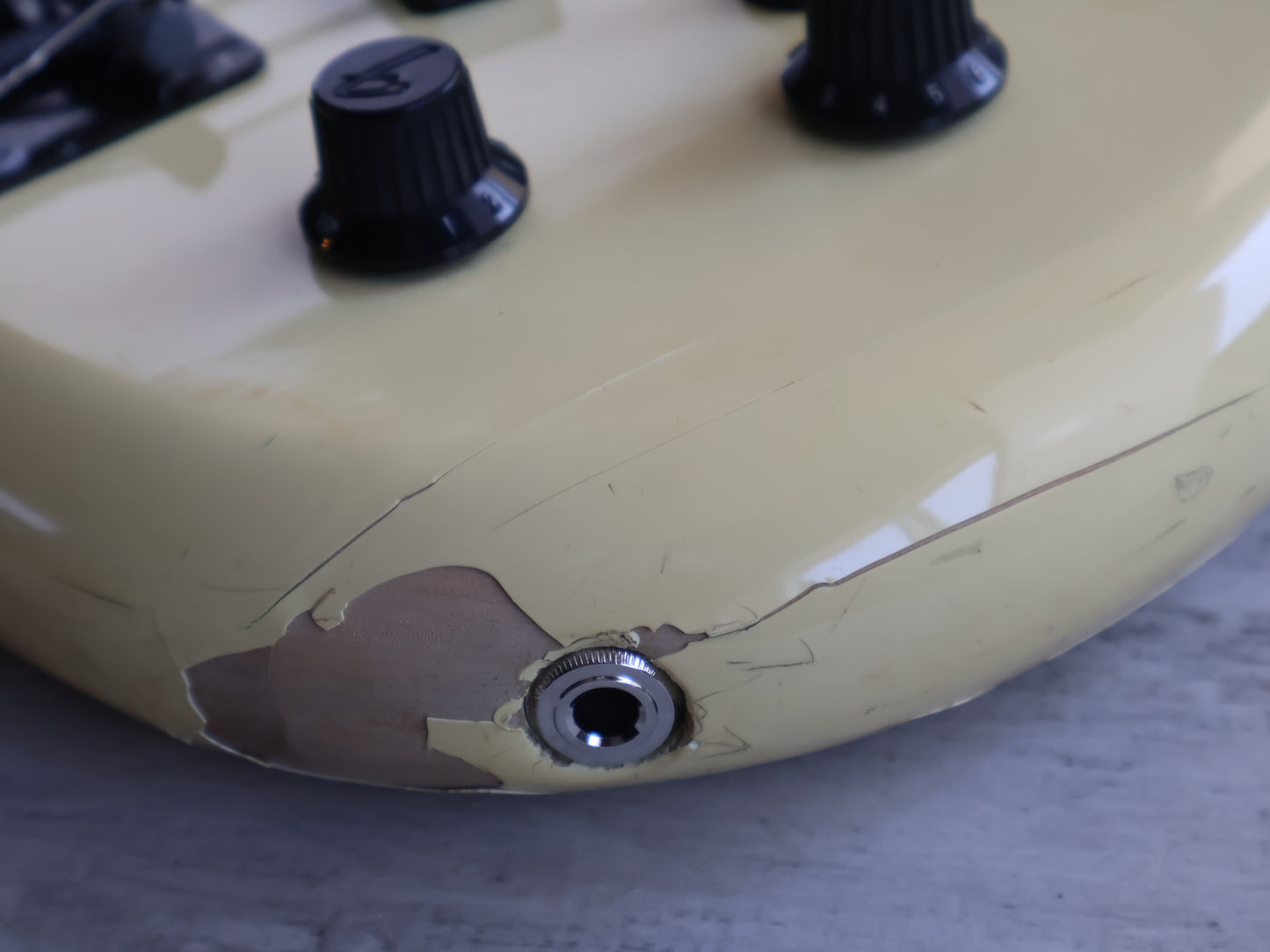 1985 Fender Japan PJ-535 "E Series" Medium Scale Jazz Bass Special (White)