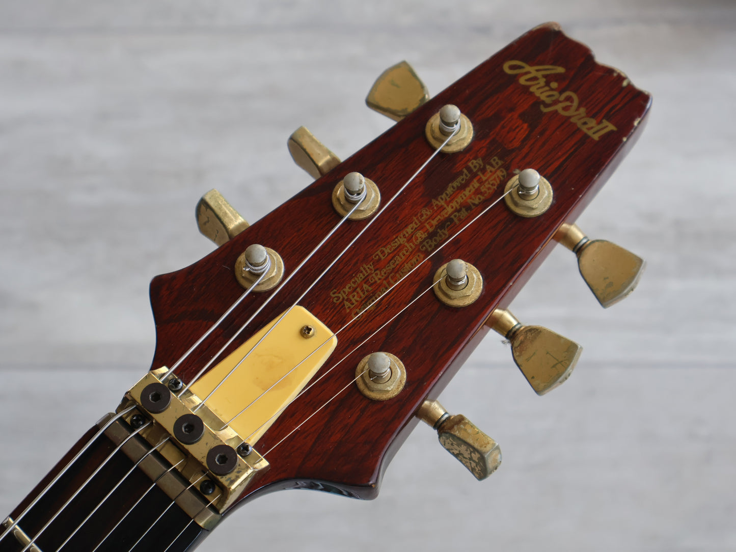 1983 Aria Pro II (Matsumoku) PE-R80KV Single Cutaway w/Kahler (Antique Brown)