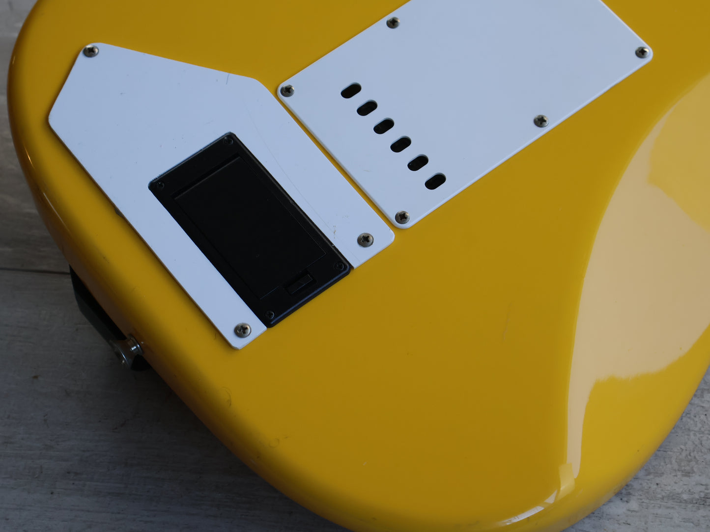 1980's Fender Stratocaster w/Sustainer & Roland GK-2A (Graffiti Yellow)