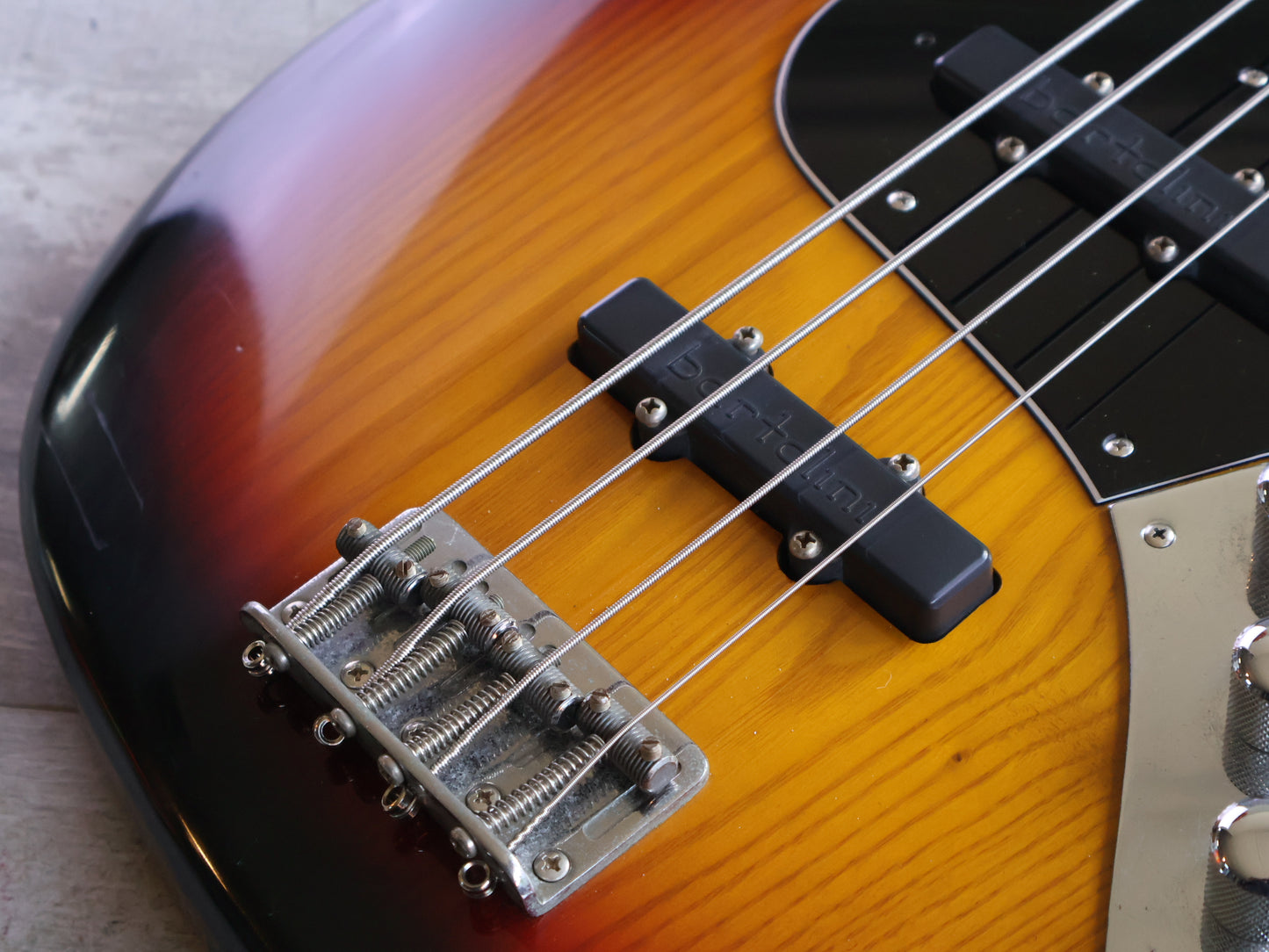 1980's ESP Japan '60's Reissue Jazz Bass (Sunburst)