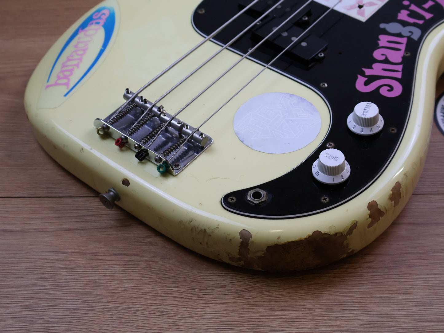 1993 Fender Japan PB70-75 '70 Reissue Precision Bass (Aged Vintage White)