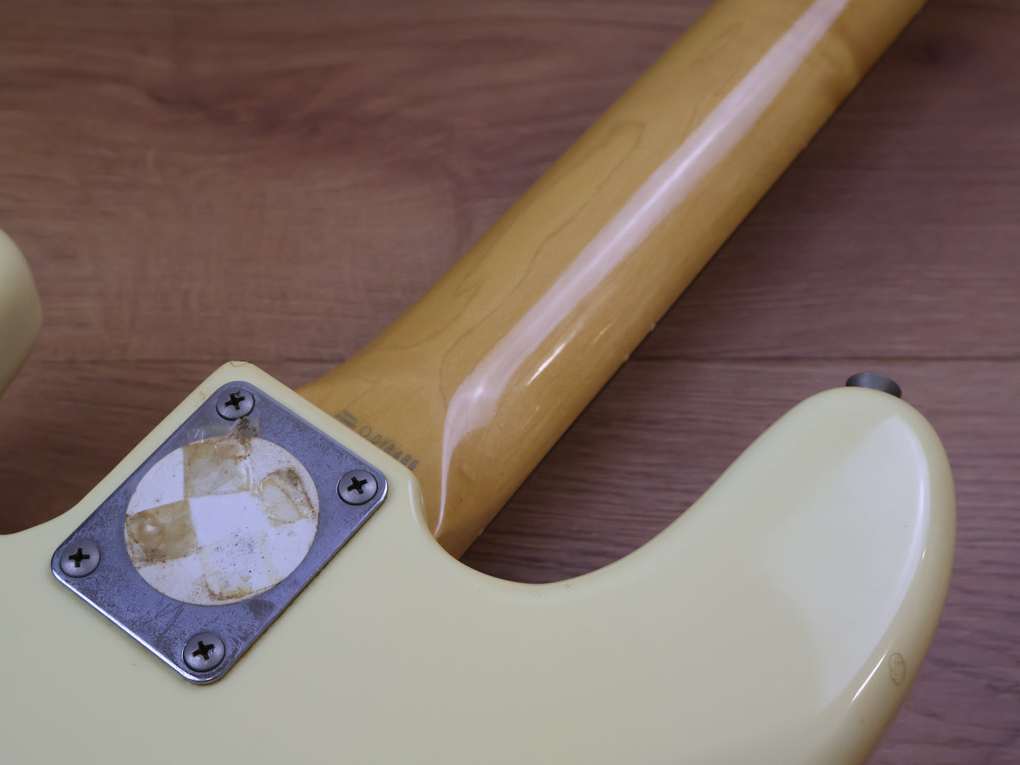 1993 Fender Japan PB70-75 '70 Reissue Precision Bass (Aged Vintage White)