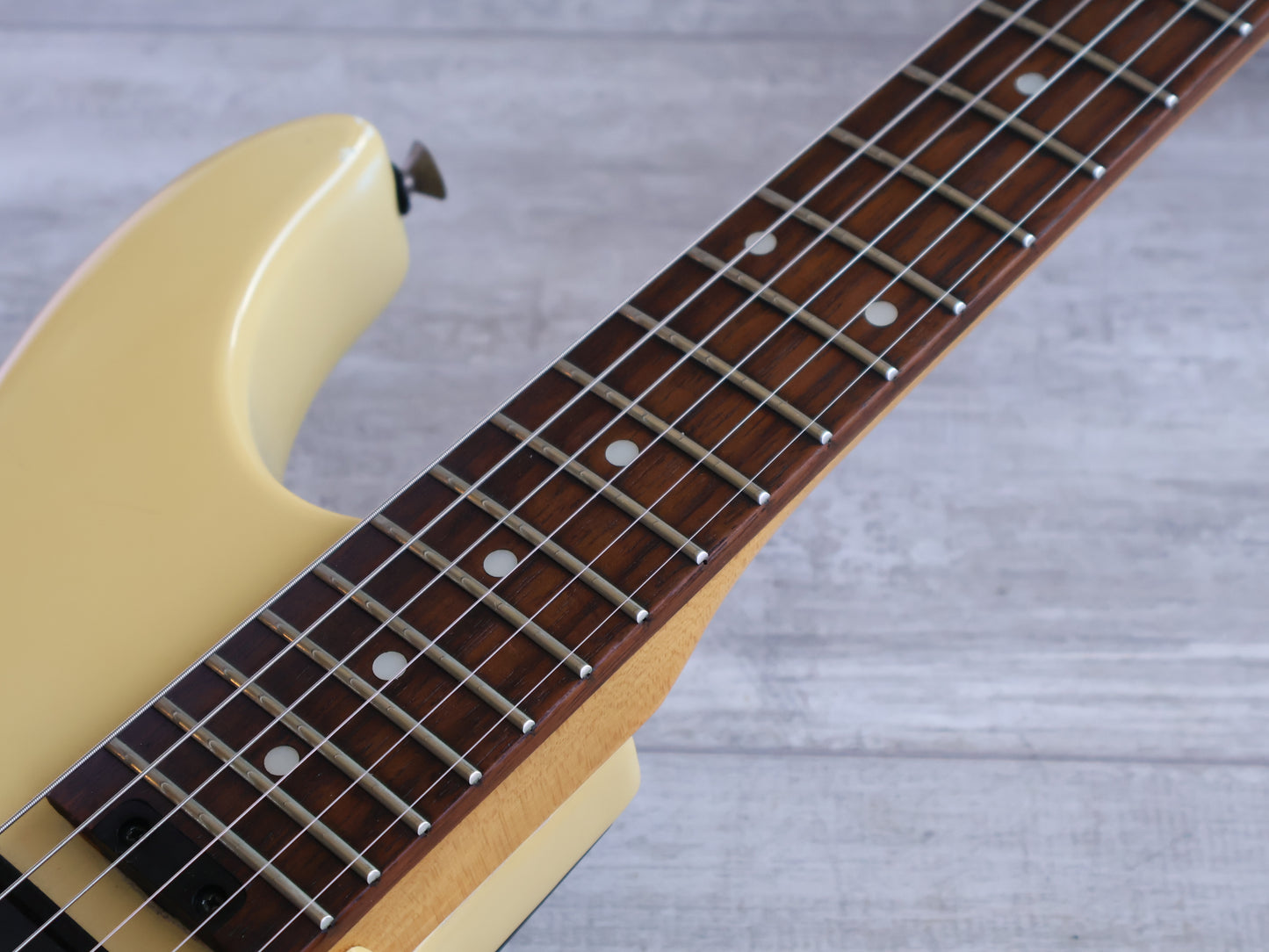 Washburn Nuno Bettencourt N1 (Vintage White)