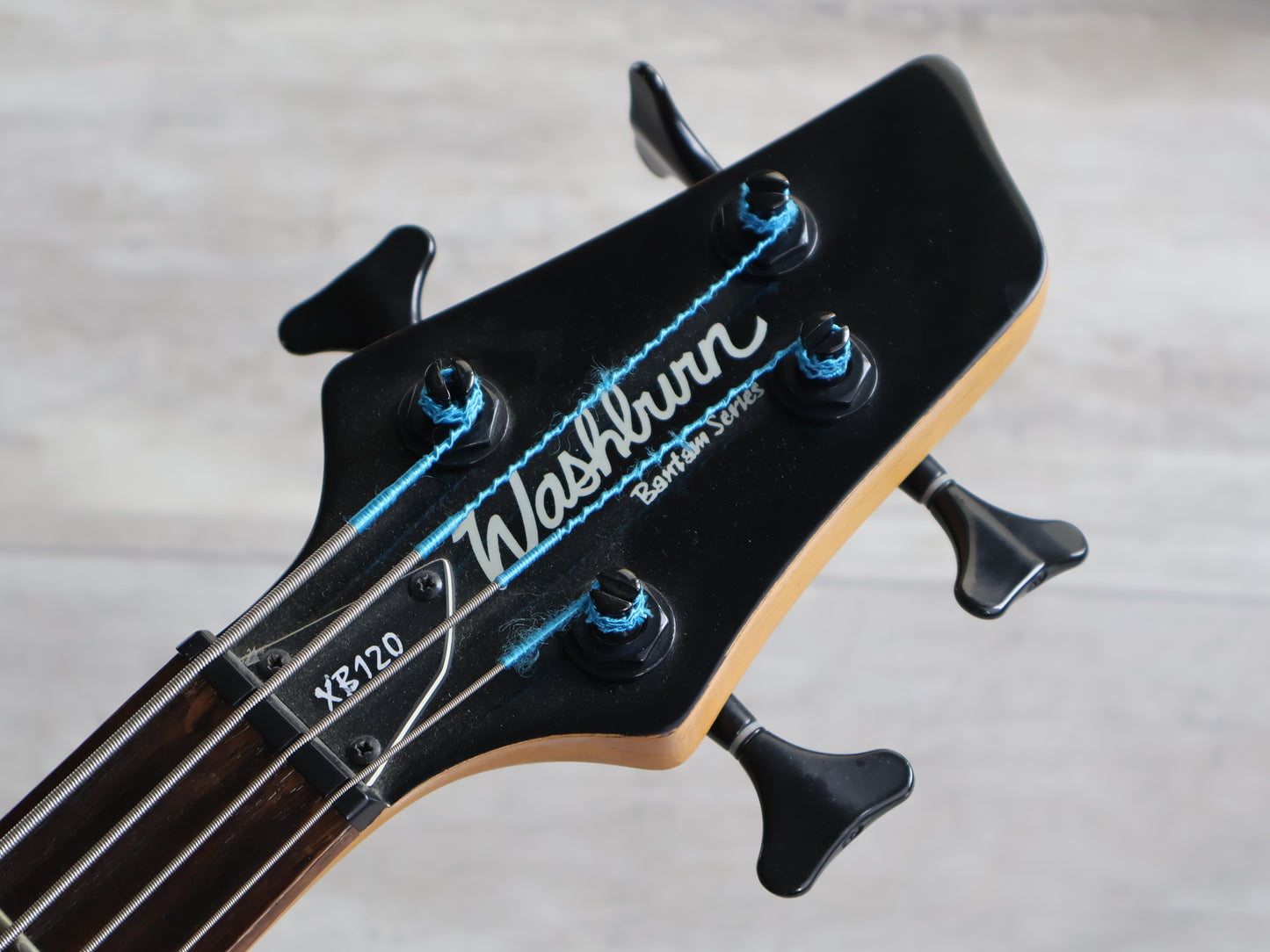 Washburn XB120 Bamtam Series Bass (Blue)