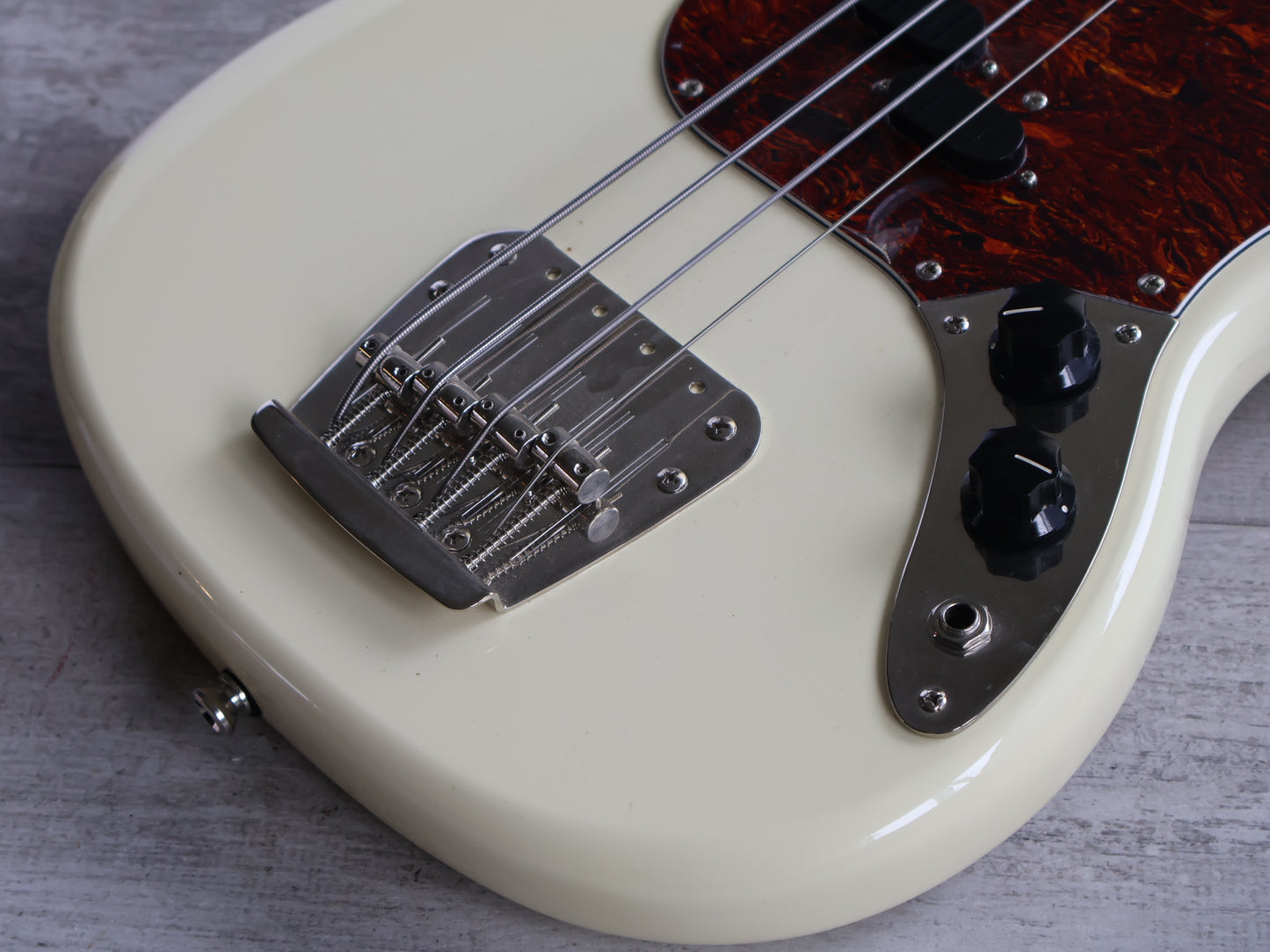 Squier Classic Vibe 60's Mustang Bass (Olympic White)