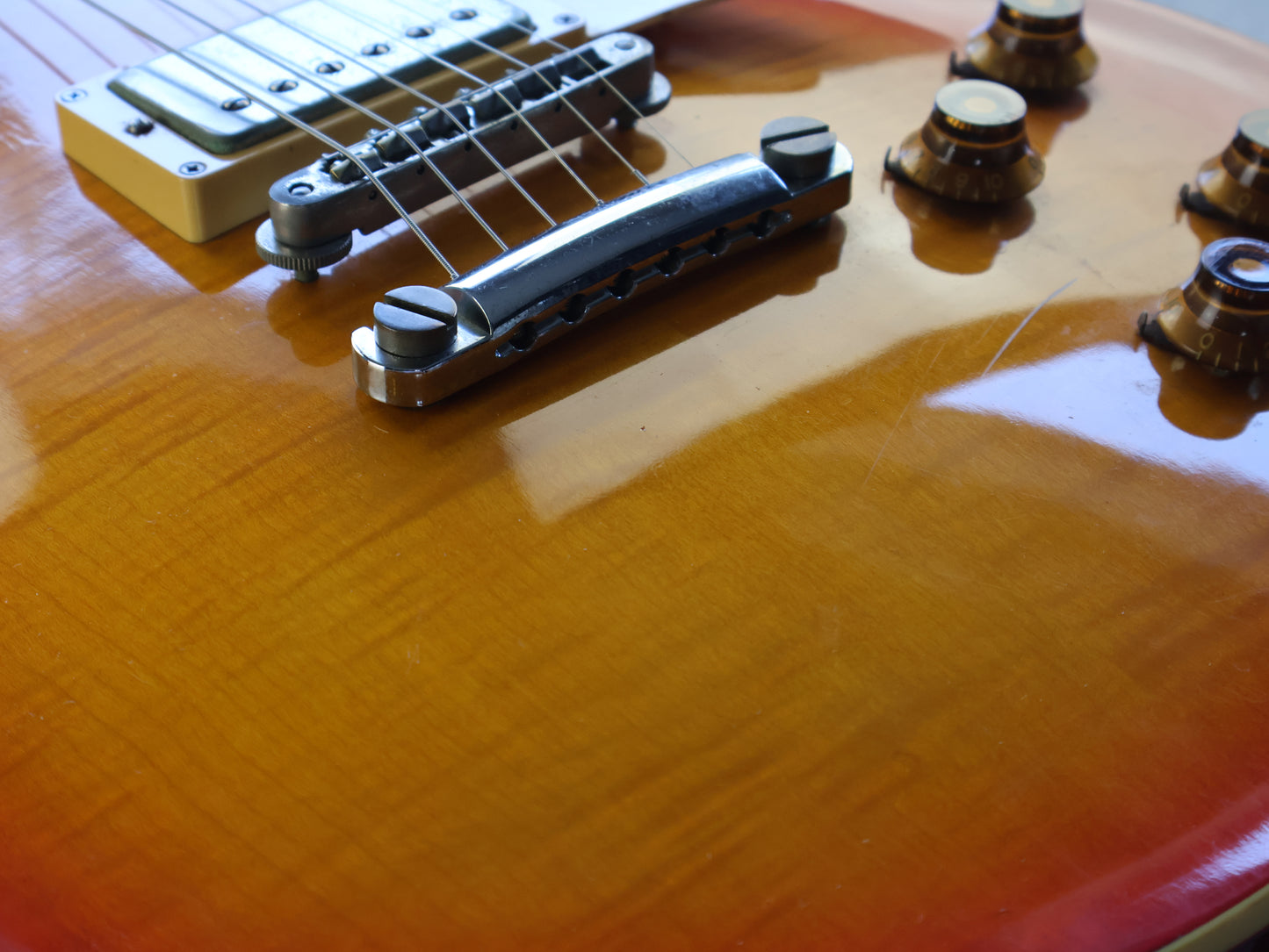 1981 Greco Japan EGF850 "Super Real" Les Paul Standard (Sunburst)