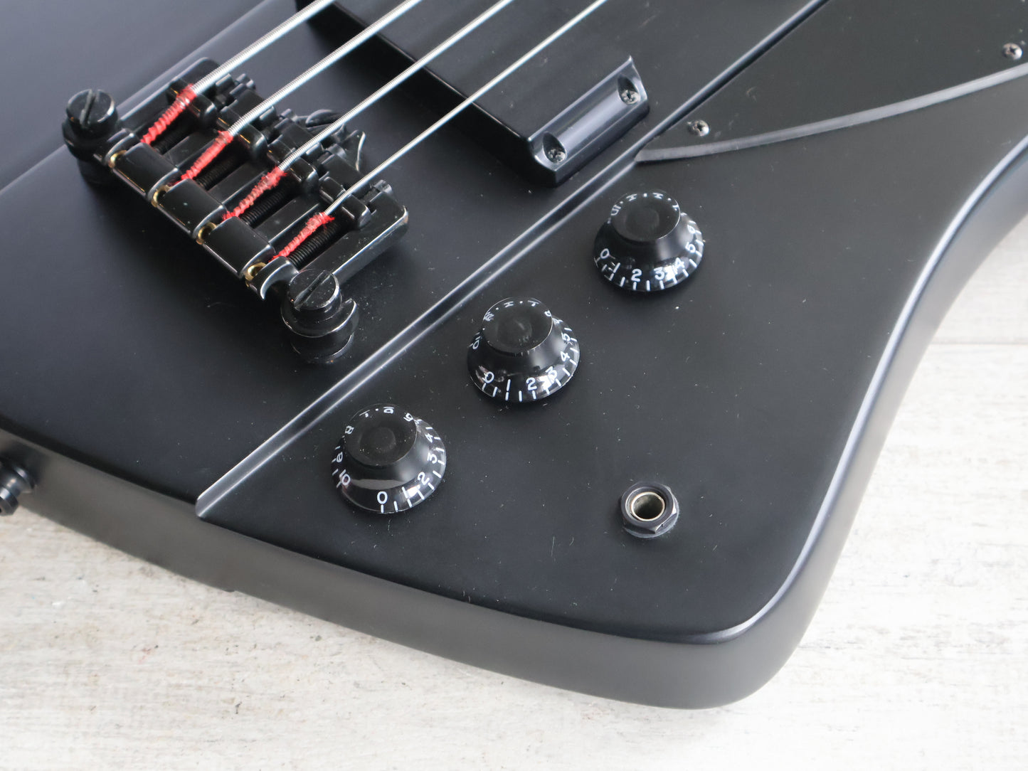 2009 Epiphone Goth Thunderbird IV Bass (Pitch Black)