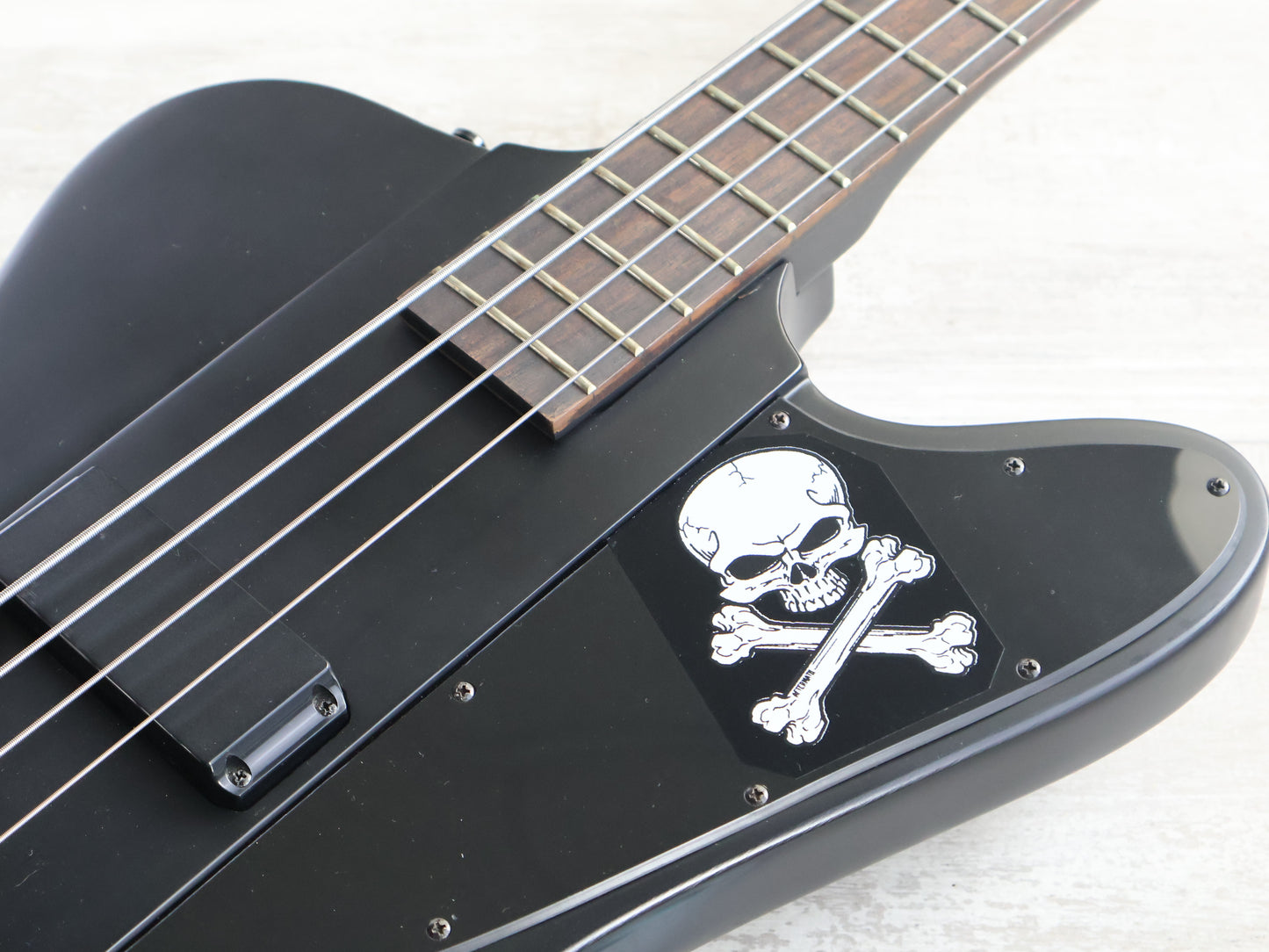 2009 Epiphone Goth Thunderbird IV Bass (Pitch Black)