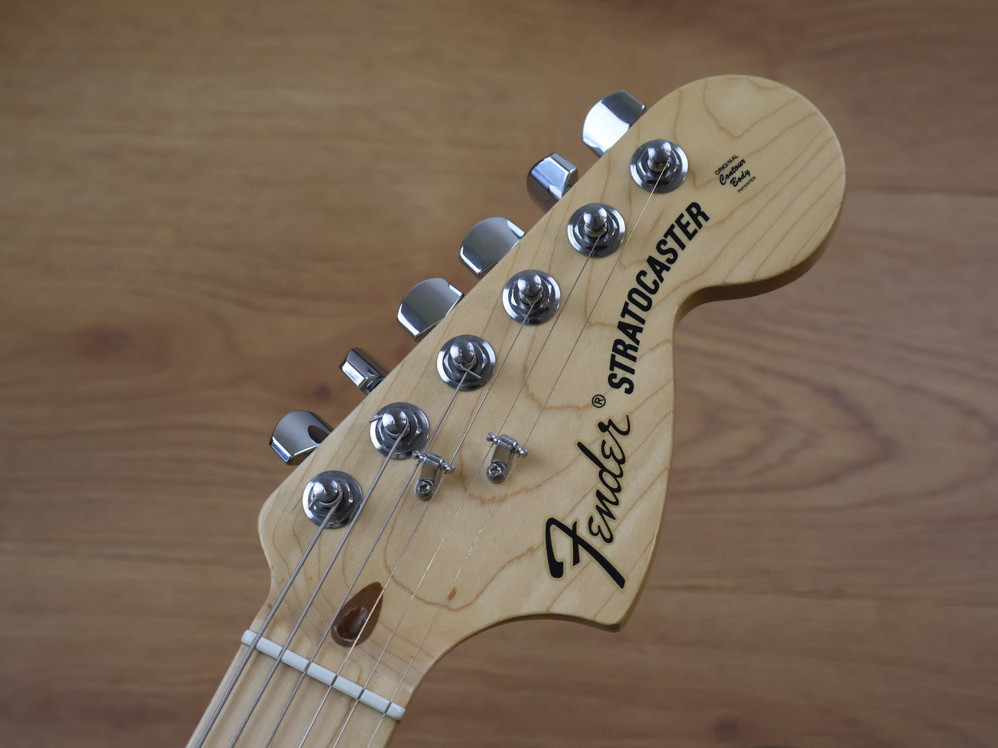 2018 Fender USA American Special Stratocaster (Olympic White)