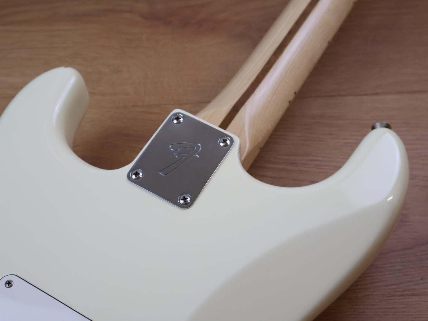 2018 Fender USA American Special Stratocaster (Olympic White)
