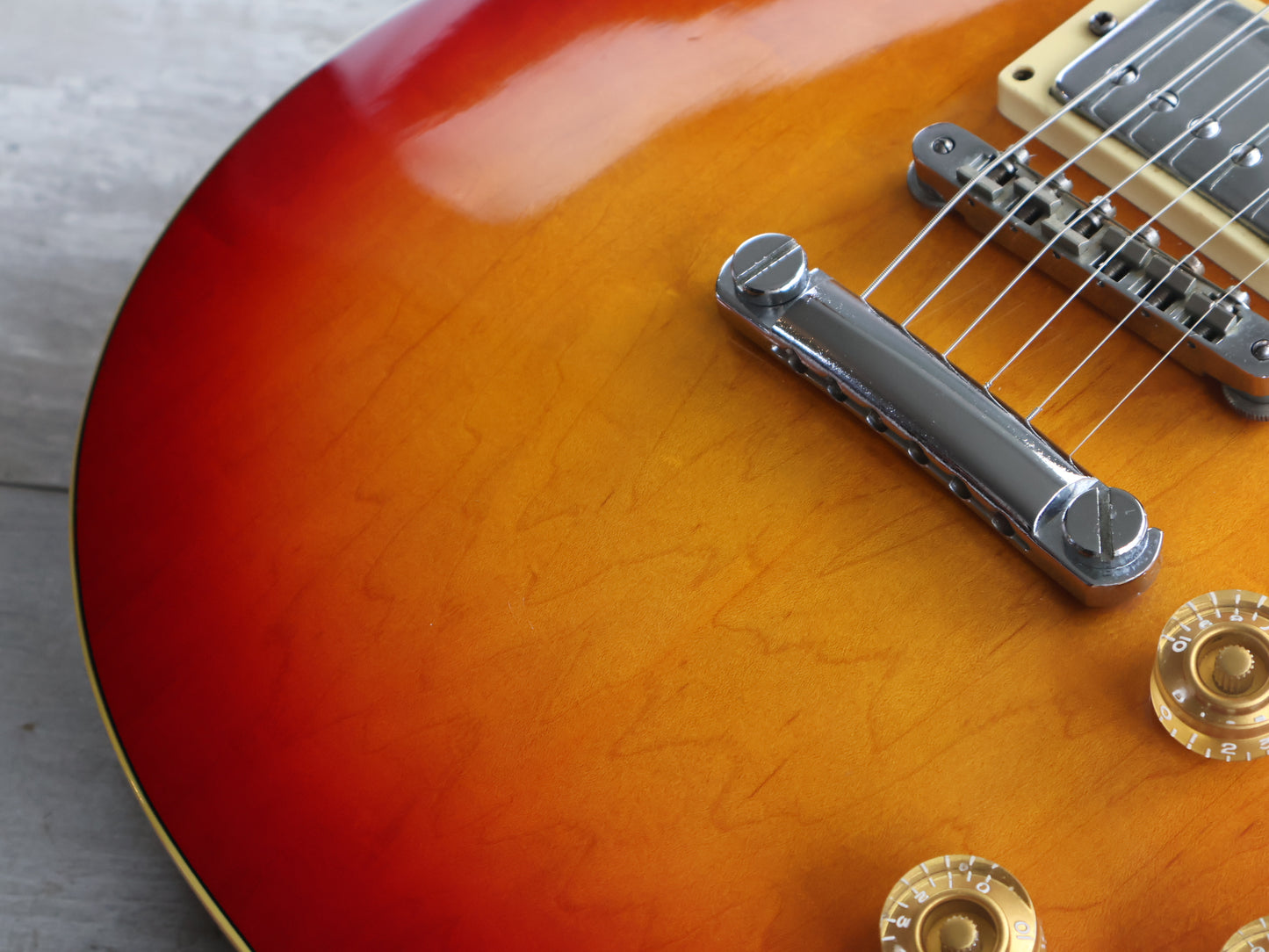 1979 Yamaha Japan SL400S Les Paul Standard (Cherry Sunburst)