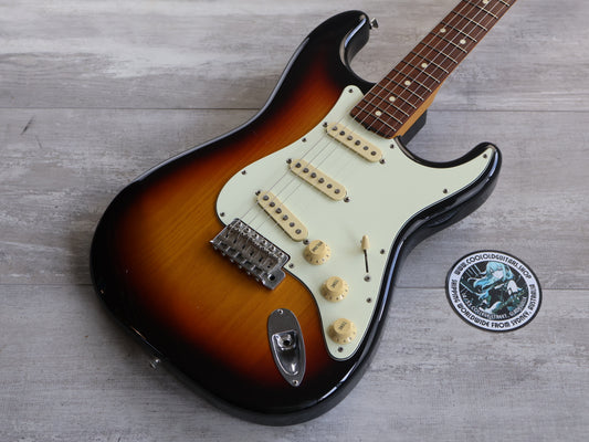 2016 Fender Japan Classic 60's Stratocaster (Sunburst)