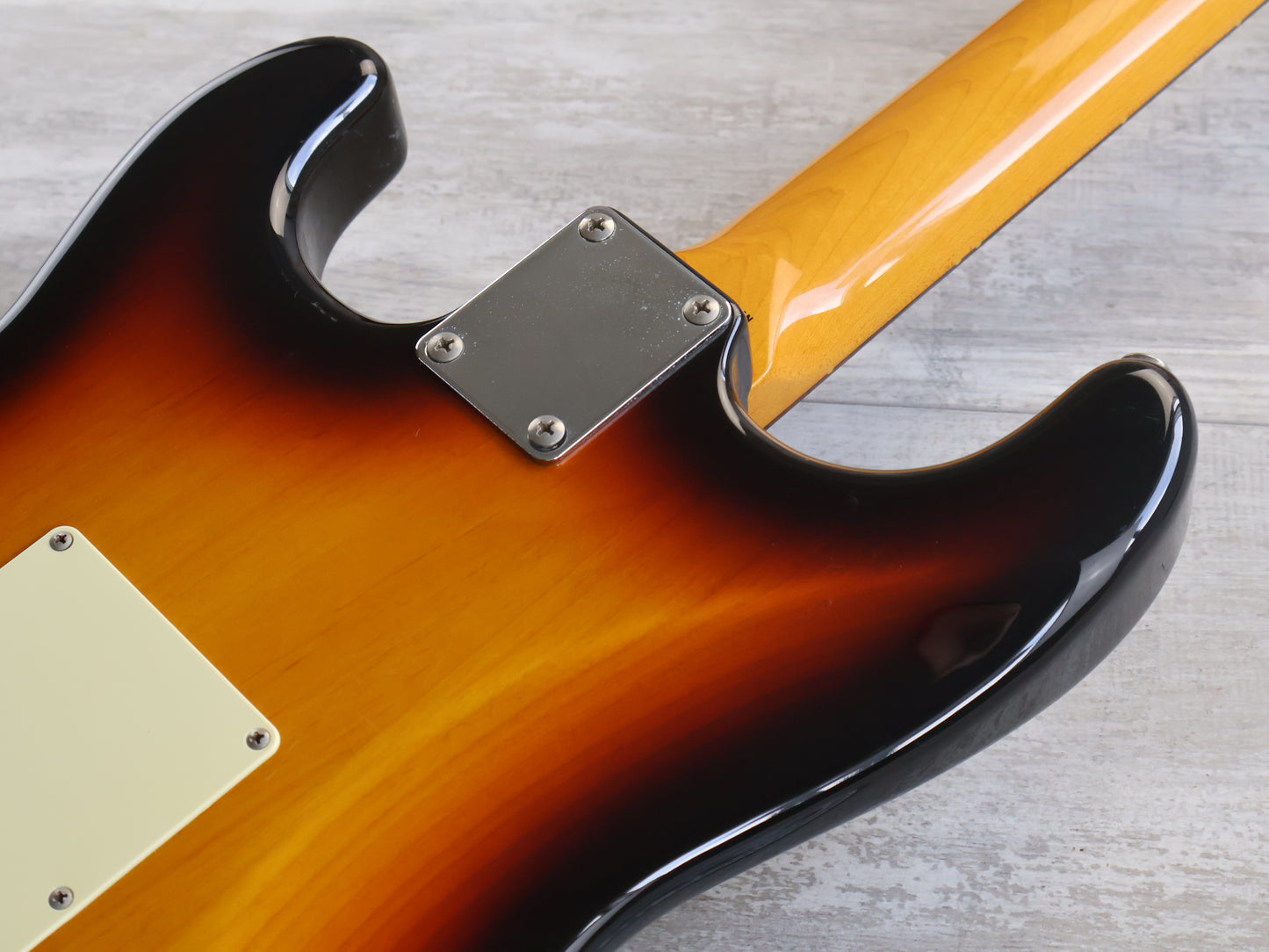 2016 Fender Japan Classic 60's Stratocaster (Sunburst)