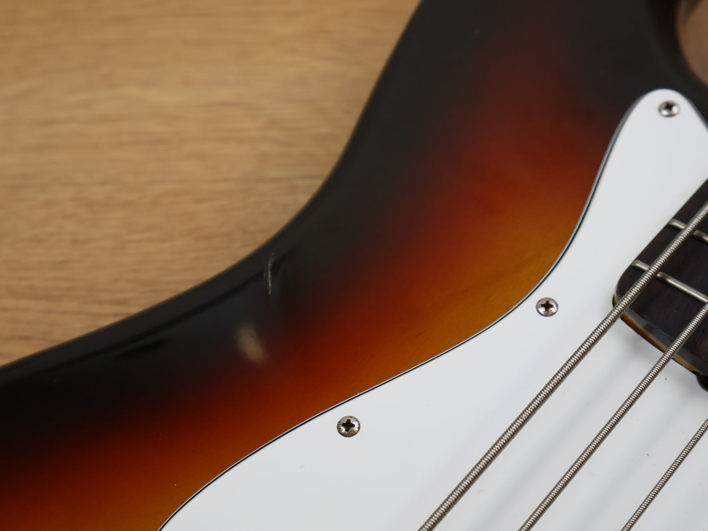 2002 Fender Japan '62 Reissue Jazz Bass (Sunburst)