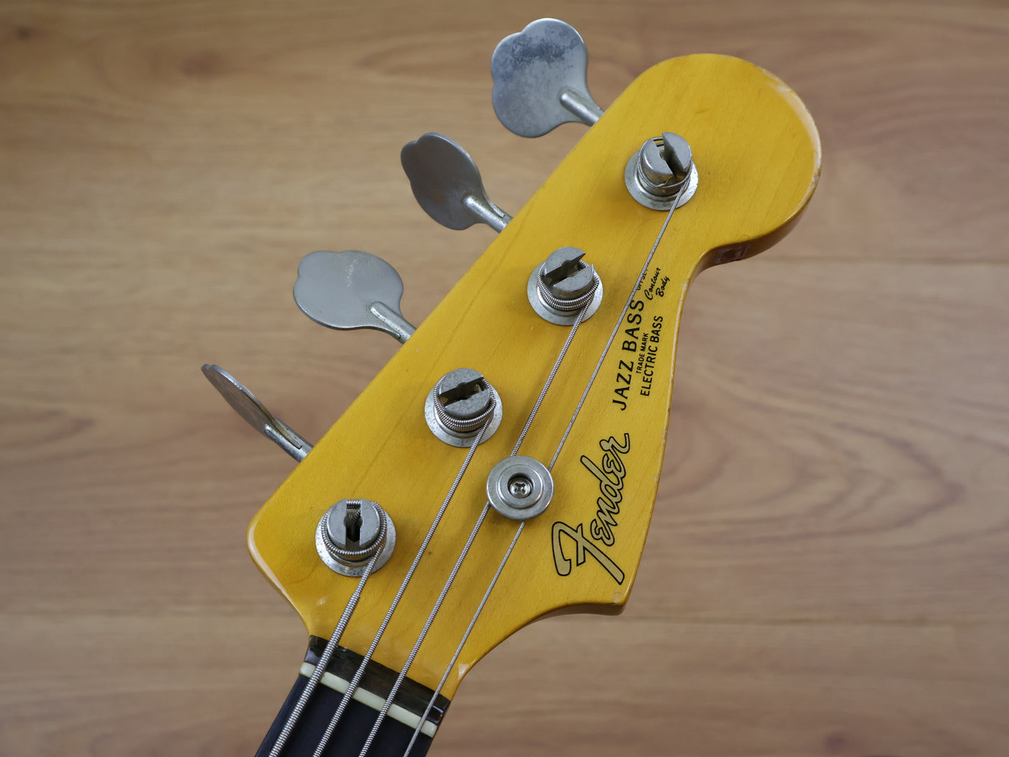 2002 Fender Japan '62 Reissue Jazz Bass (Sunburst)