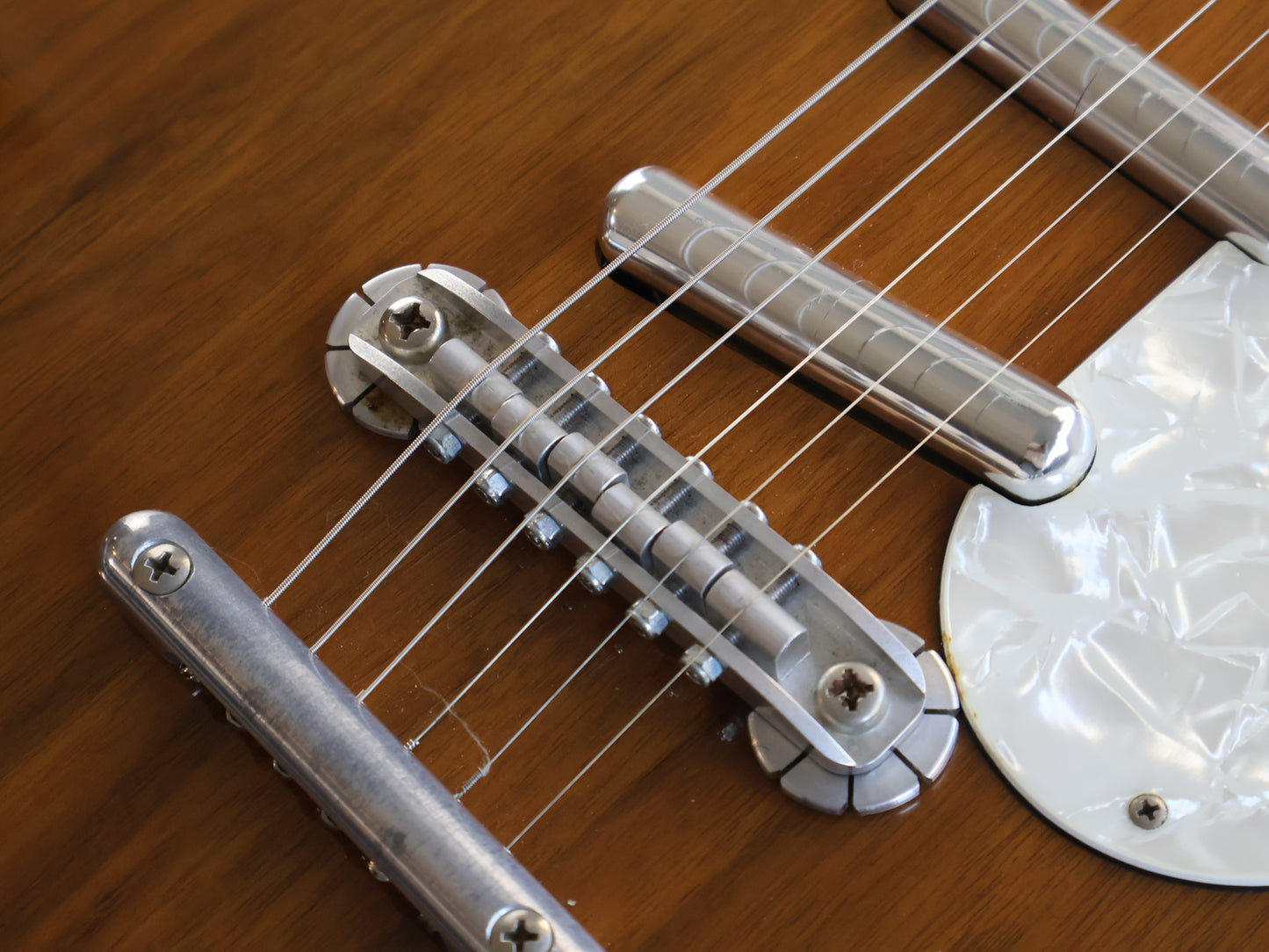 1990's Tune Japan TGX-823WN '56 Style Single Cutaway (Walnut)