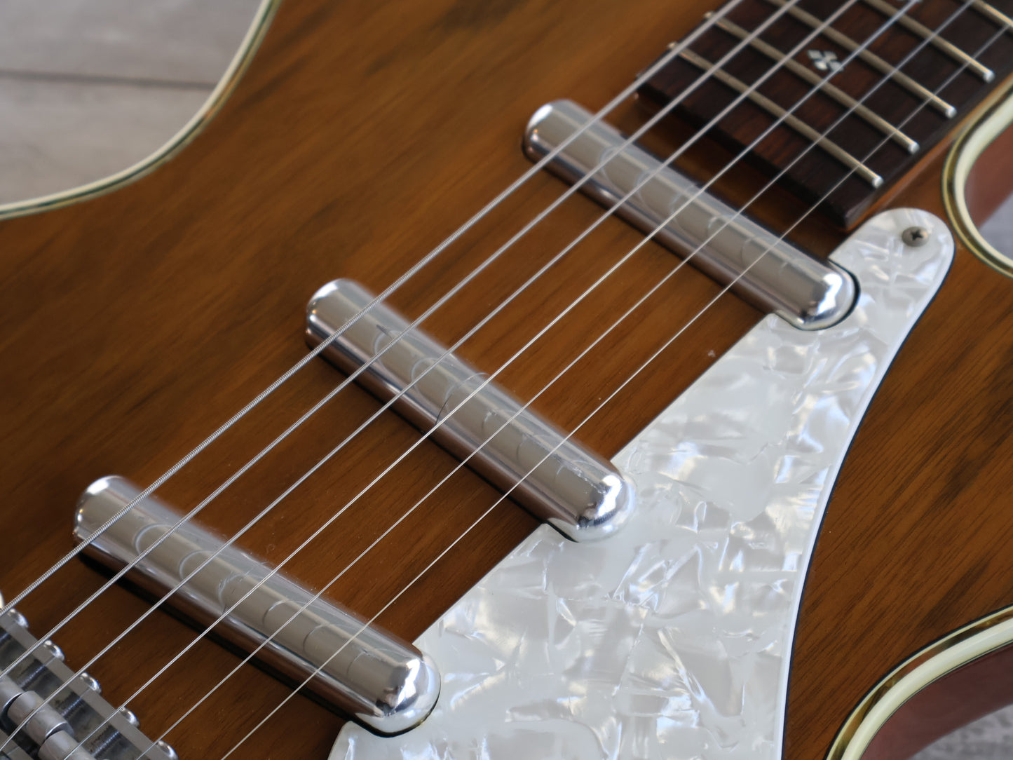 1990's Tune Japan TGX-823WN '56 Style Single Cutaway (Walnut)