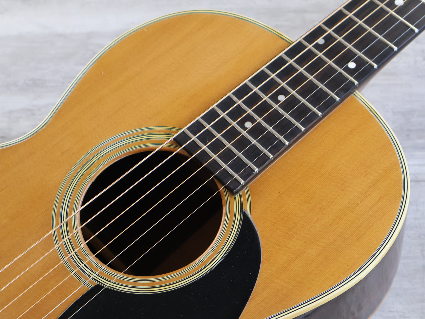 1970's Jumbo Japanese Vintage Parlor Style Acoustic Guitar (Natural)