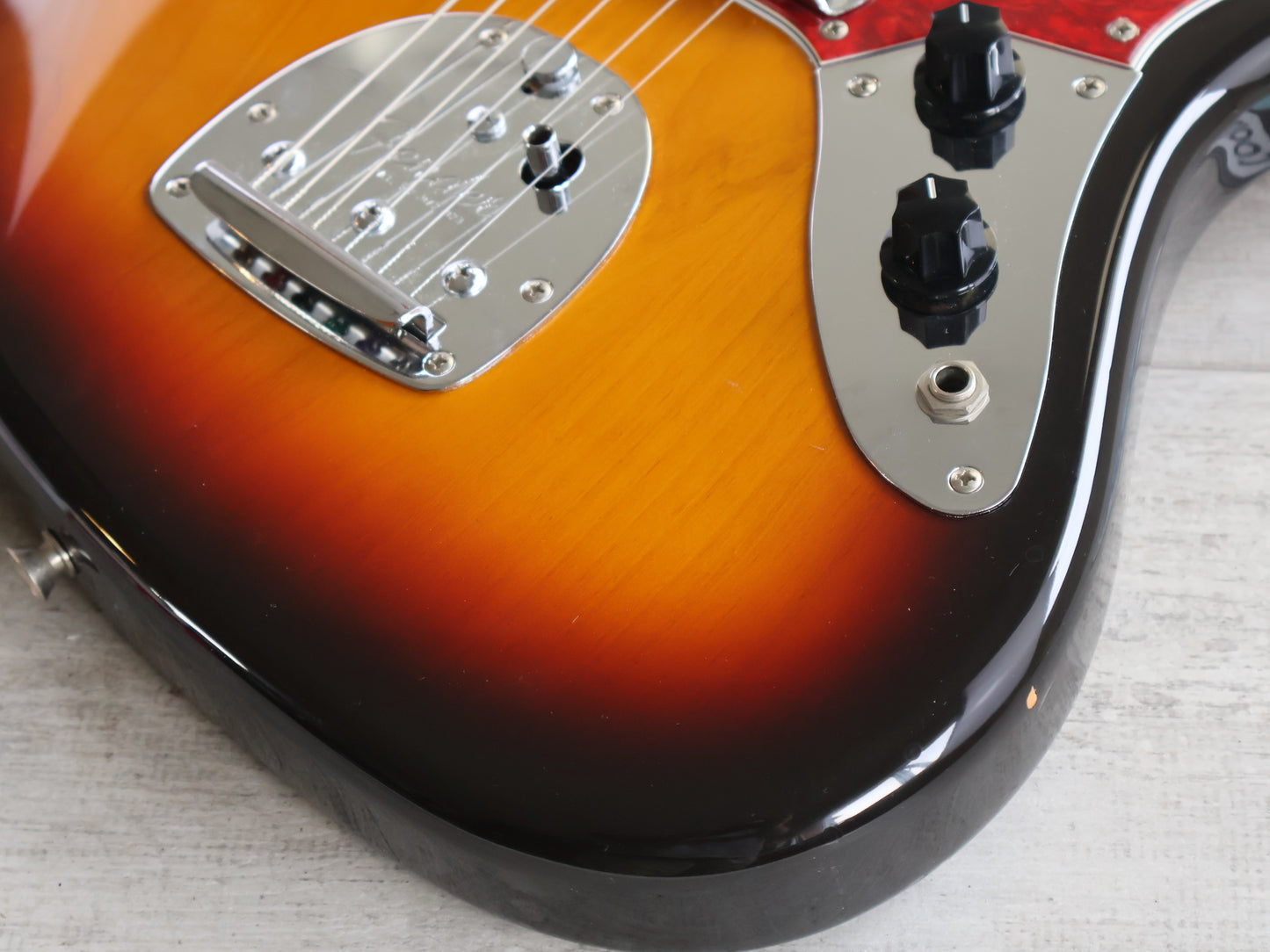 2000 Fender Japan JG66-80 '66 Reissue Jaguar (Sunburst)