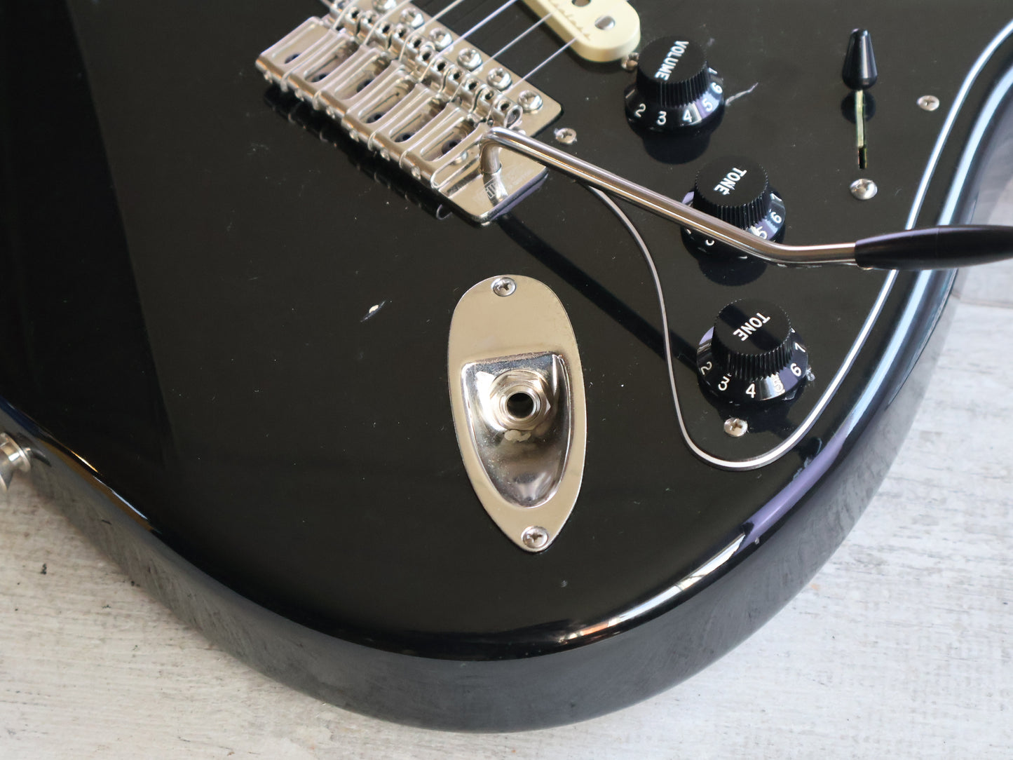 2014 Fender Japan ST-STD Stratocaster Standard w/Noiseless Pickups (Black)