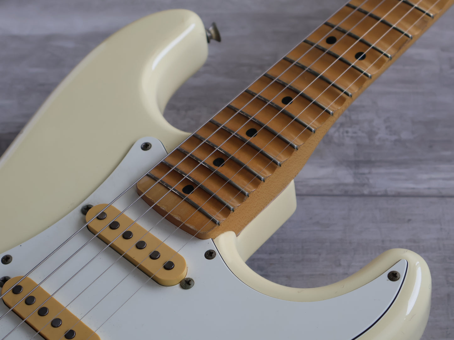 1989 Fender Japan "E Series" ST72-75 '72 Reissue Scalloped Stratocaster (Olympic White)