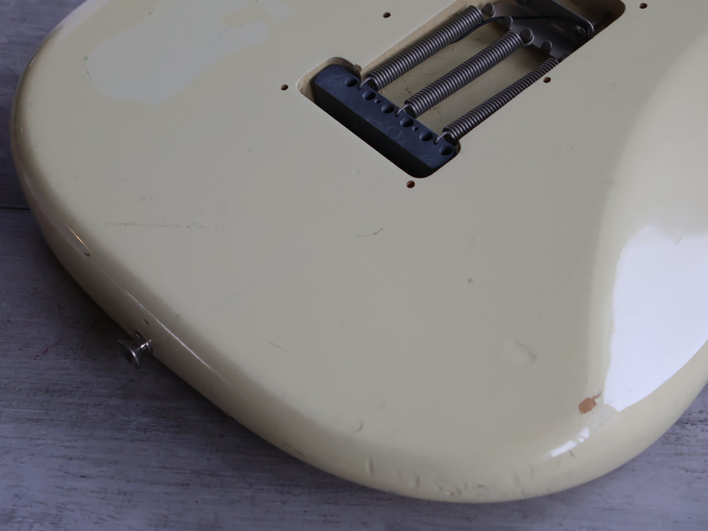 1989 Fender Japan "E Series" ST72-75 '72 Reissue Scalloped Stratocaster (Olympic White)