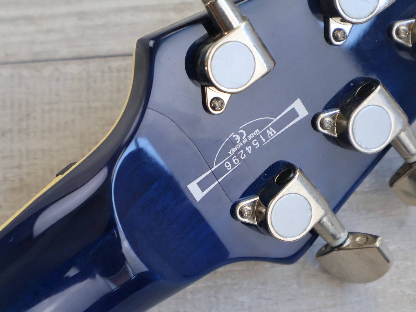 2005 Ibanez SZ520QM SZ Series Electric Guitar (Bright Blue)