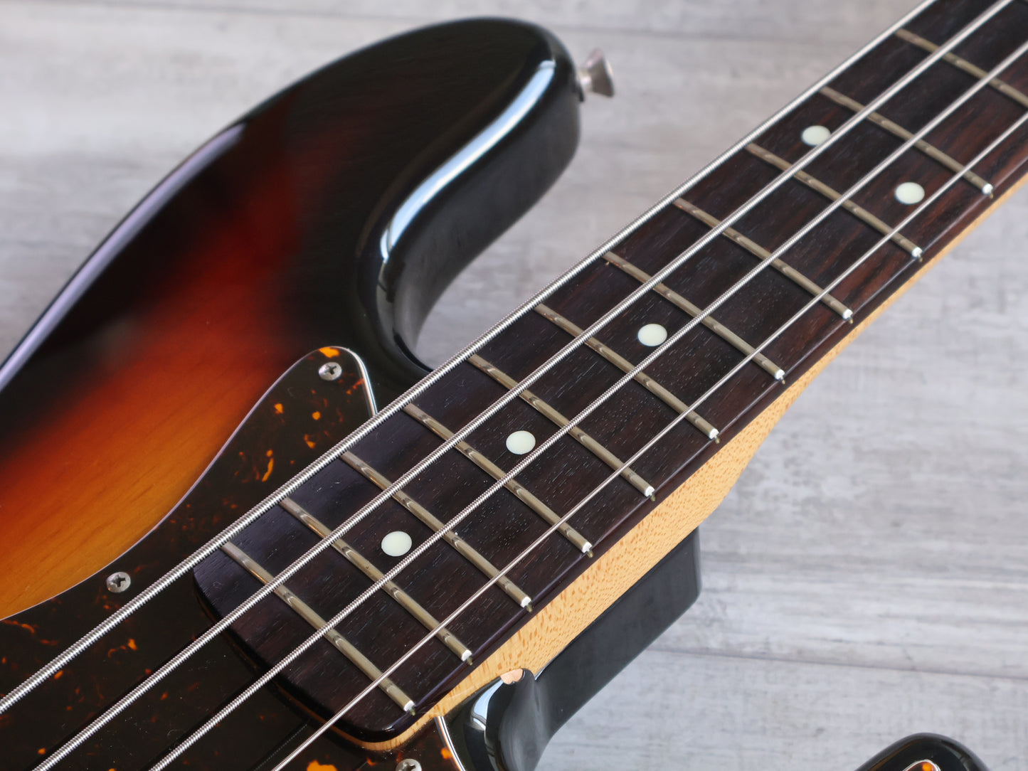 2015 Tokai Japan AJB-80 Jazz Bass (Sunburst)