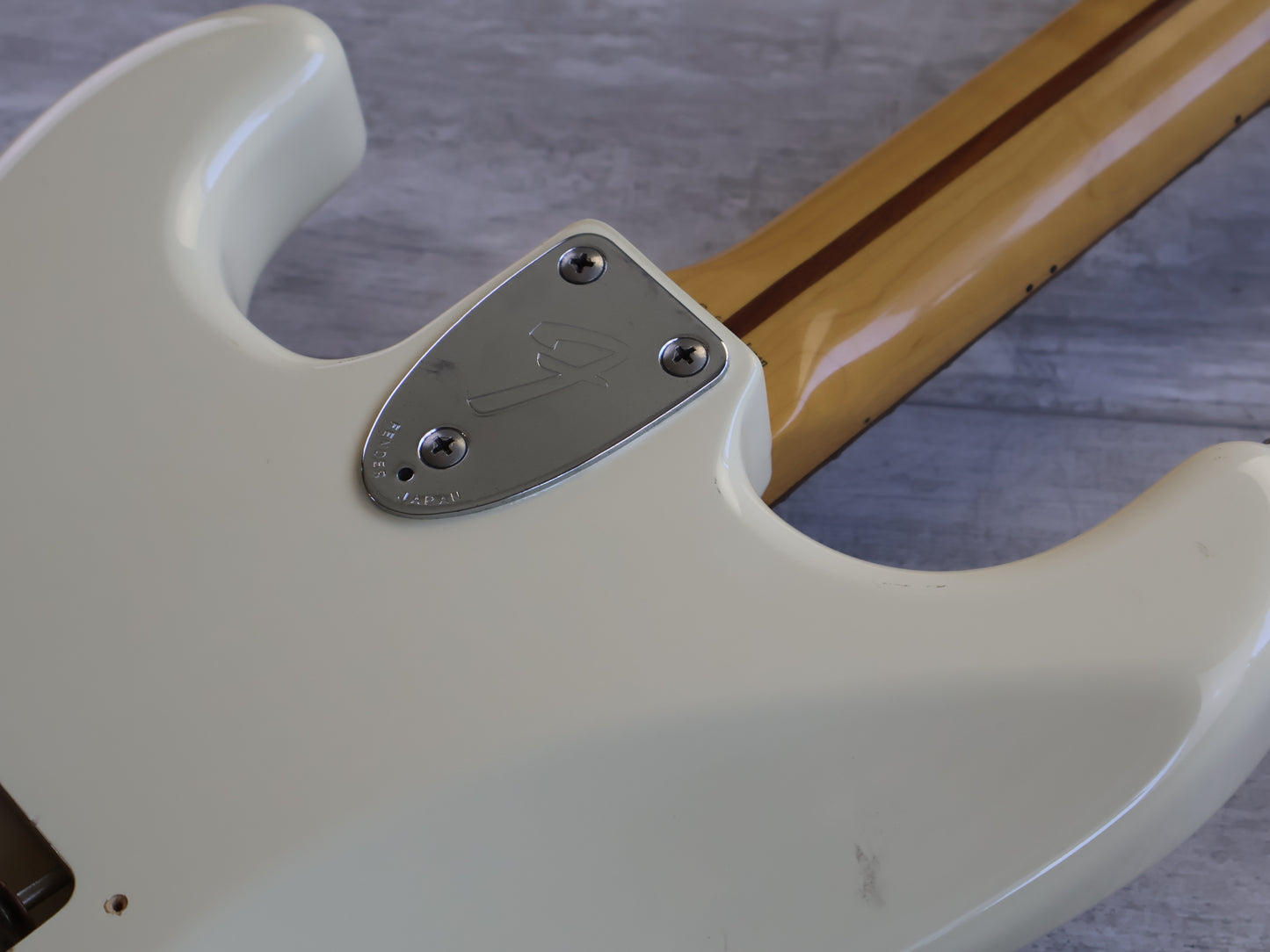 2006 Fender Japan ST72 '72 Reissue Scalloped Stratocaster (Vintage White)