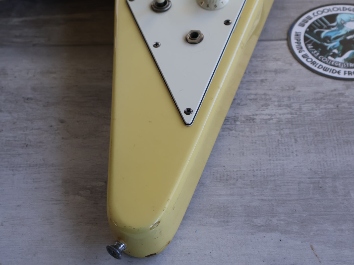 1981 Greco Japan FV-600 Flying V (Vintage White)