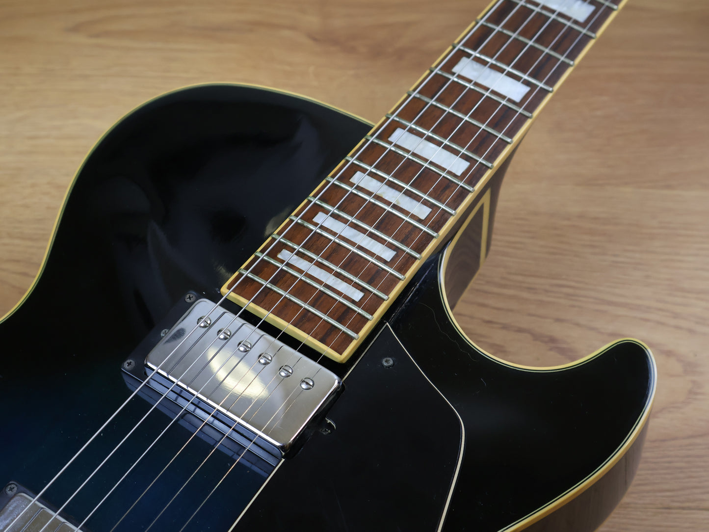 2002 Ibanez Artcore AG75-TBS-12-01 Hollowbody (Transparent Blue)