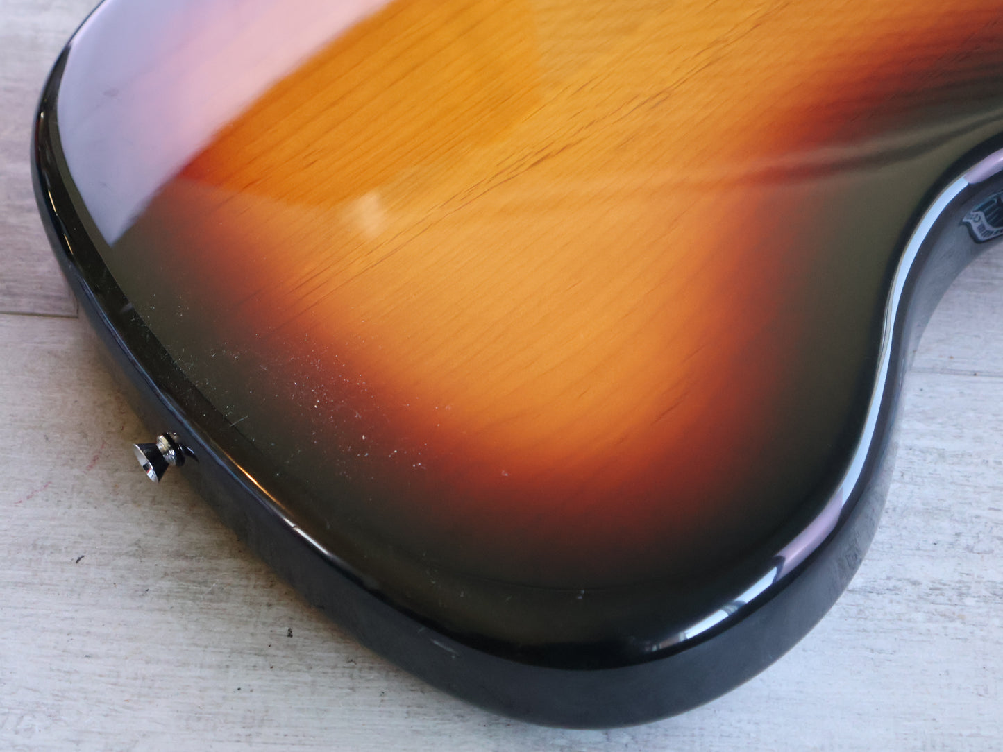 2015 Fender LH Left Handed Kurt Cobain Jaguar (3-Color Sunburst)