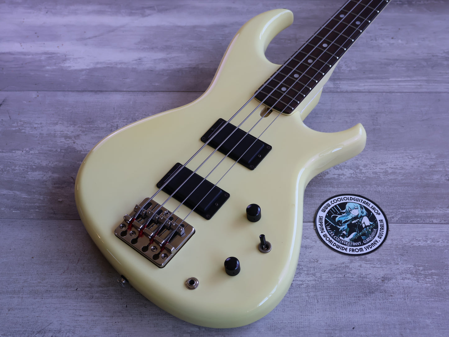 1985 Aria Pro II Japan RSB-Medium II Bass (Pearl White)