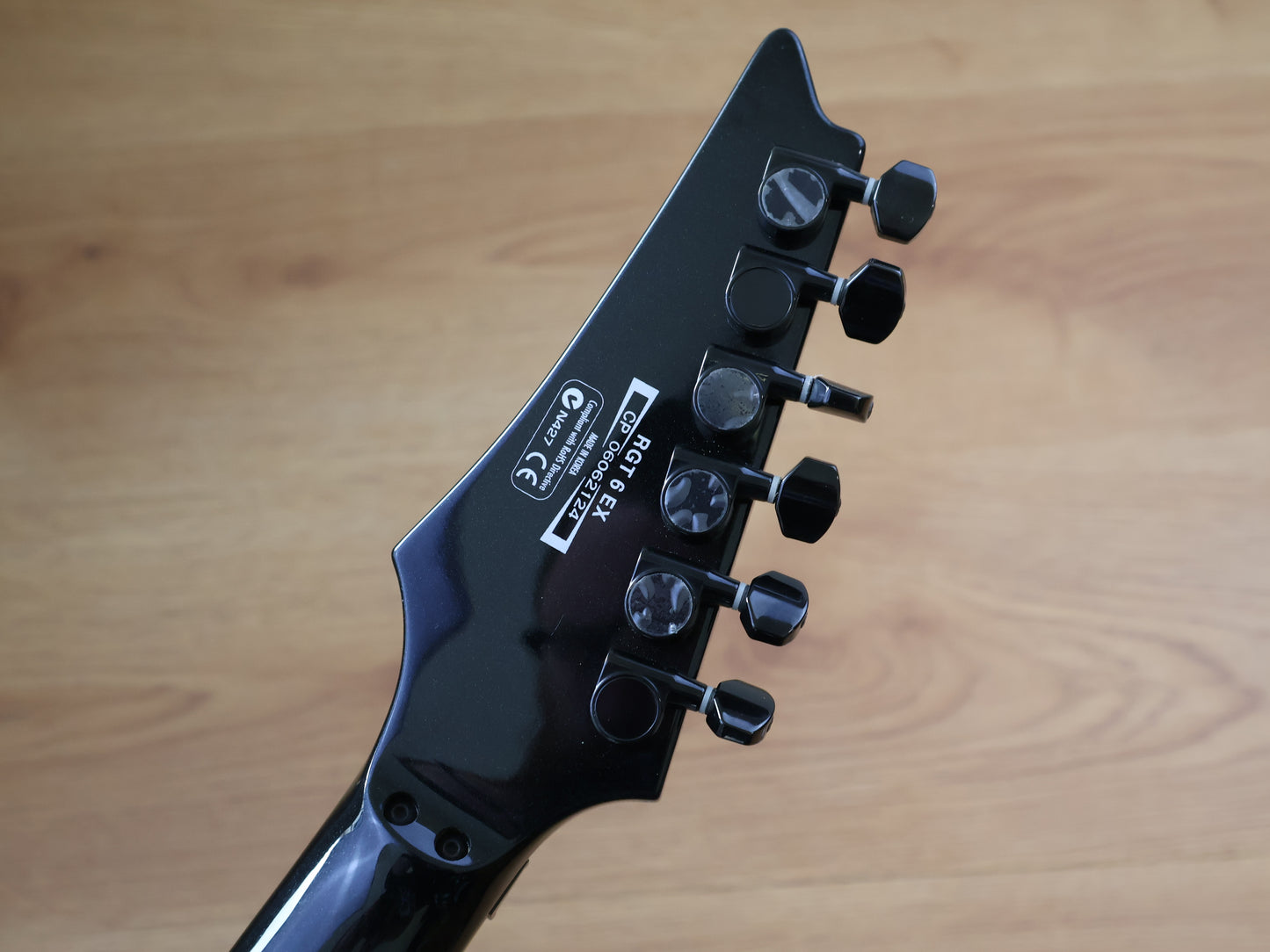 2006 Ibanez RGT6EX Neckthrough HH Superstrat w/EMG's