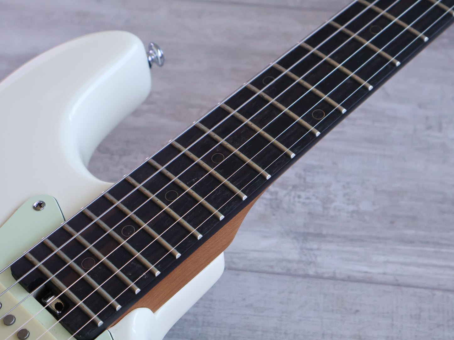 Schecter Nick Johnston Traditional HSS Stratocaster (Atomic Snow White)