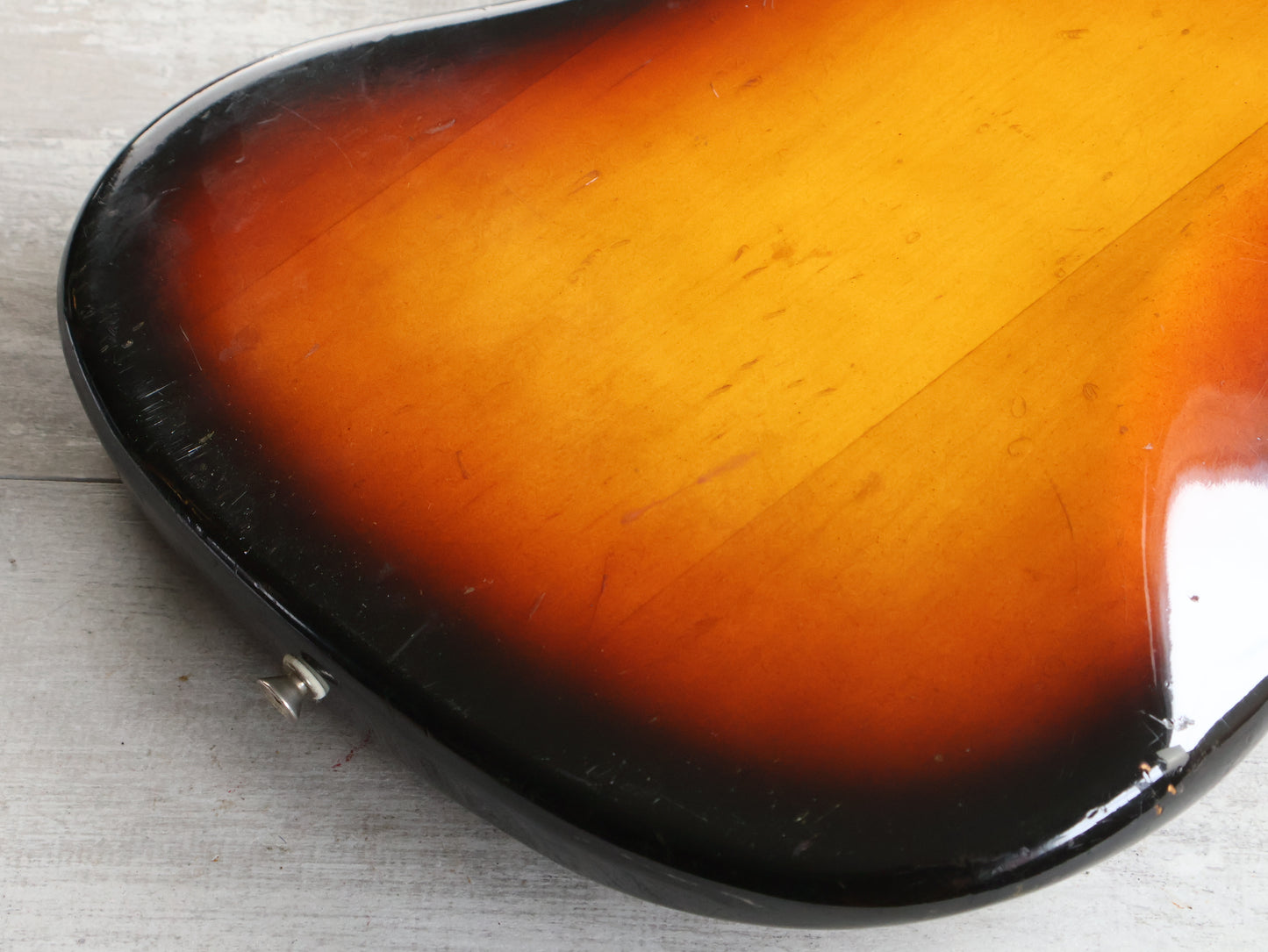 1986 Fender Japan JB406-60 Medium Scale Jazz Bass (Sunburst)