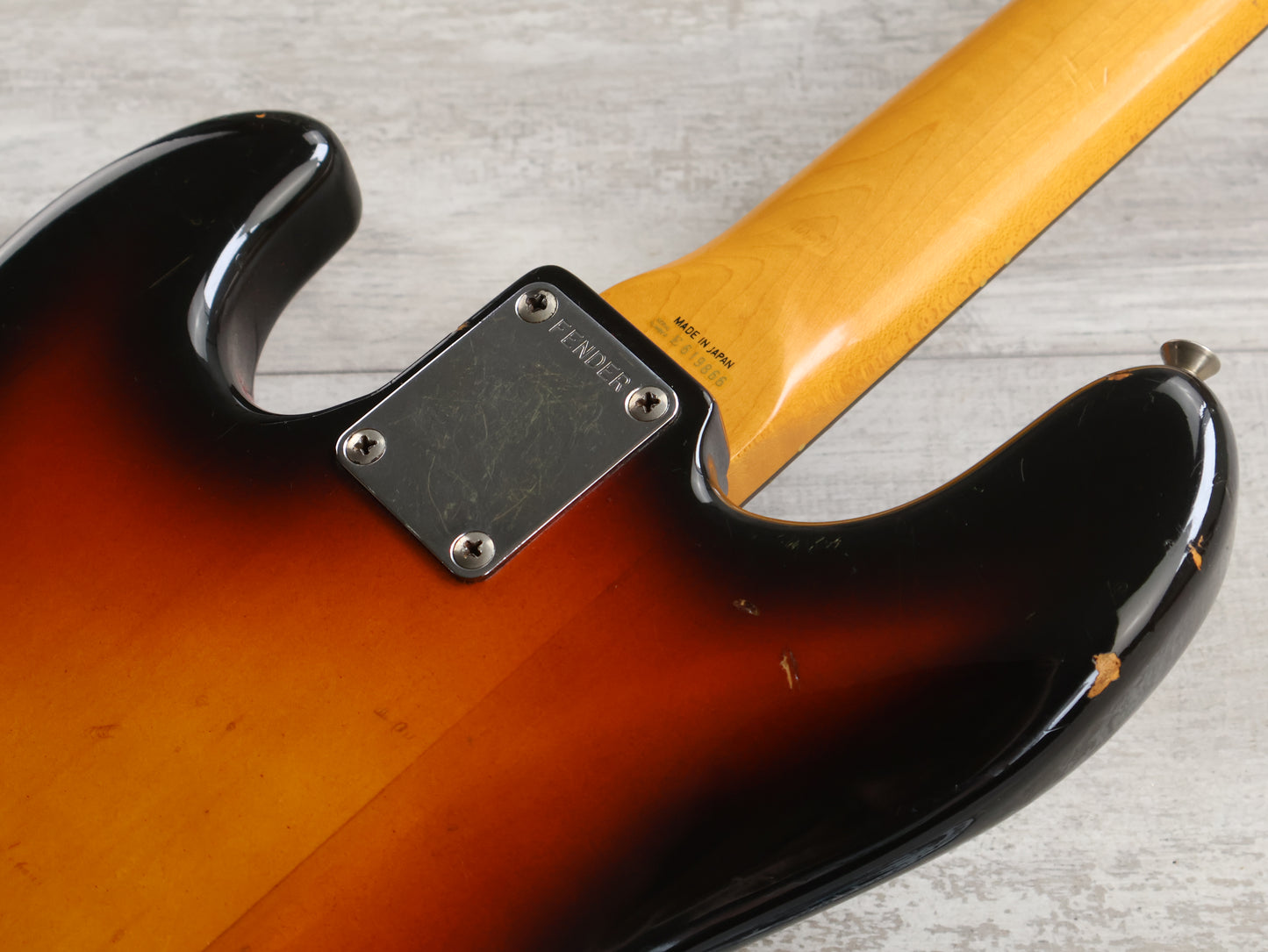 1986 Fender Japan JB406-60 Medium Scale Jazz Bass (Sunburst)