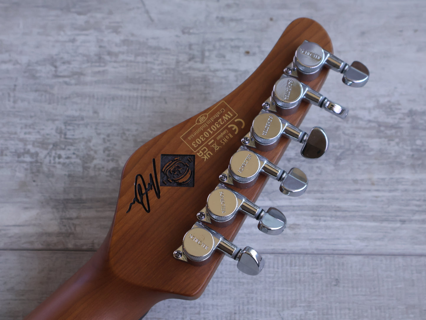 Schecter Nick Johnston Traditional HSS Stratocaster (Atomic Snow White)