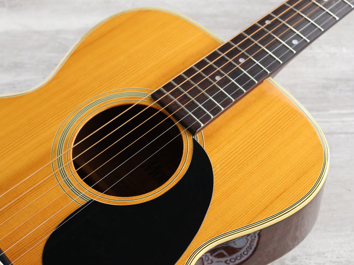 1980's Morris F-15 Japanese Vintage Folk OM Acoustic Guitar (Natural)