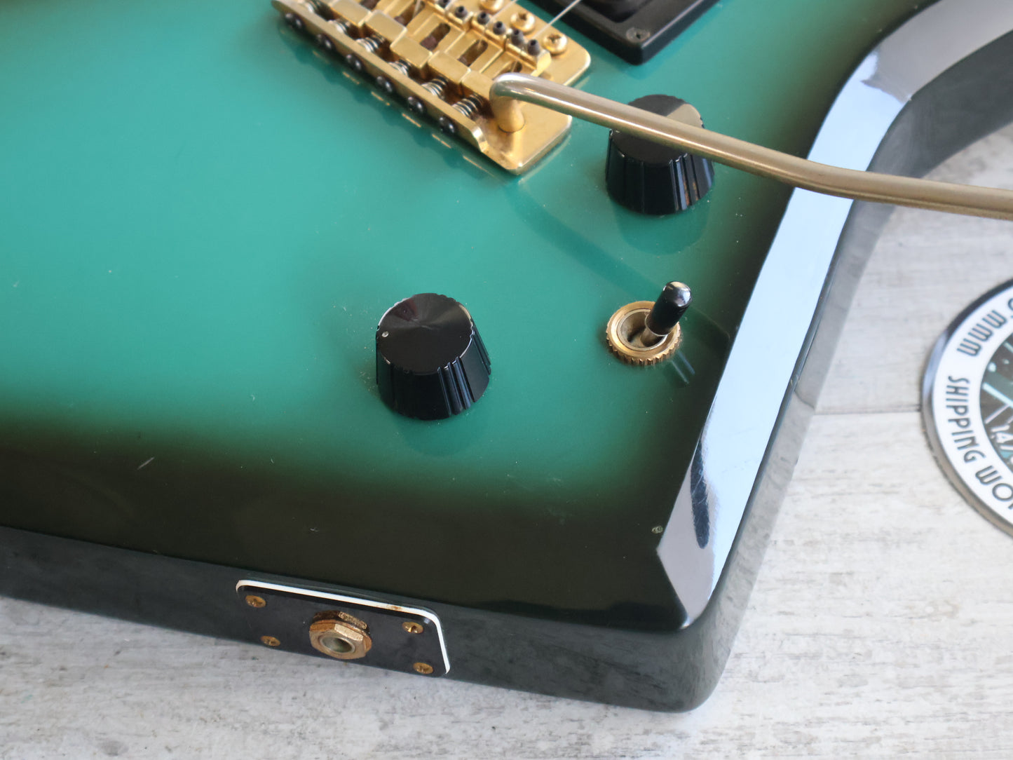 1983 Aria Pro II Japan ZZ Deluxe Explorer (Black Blue Sunburst)